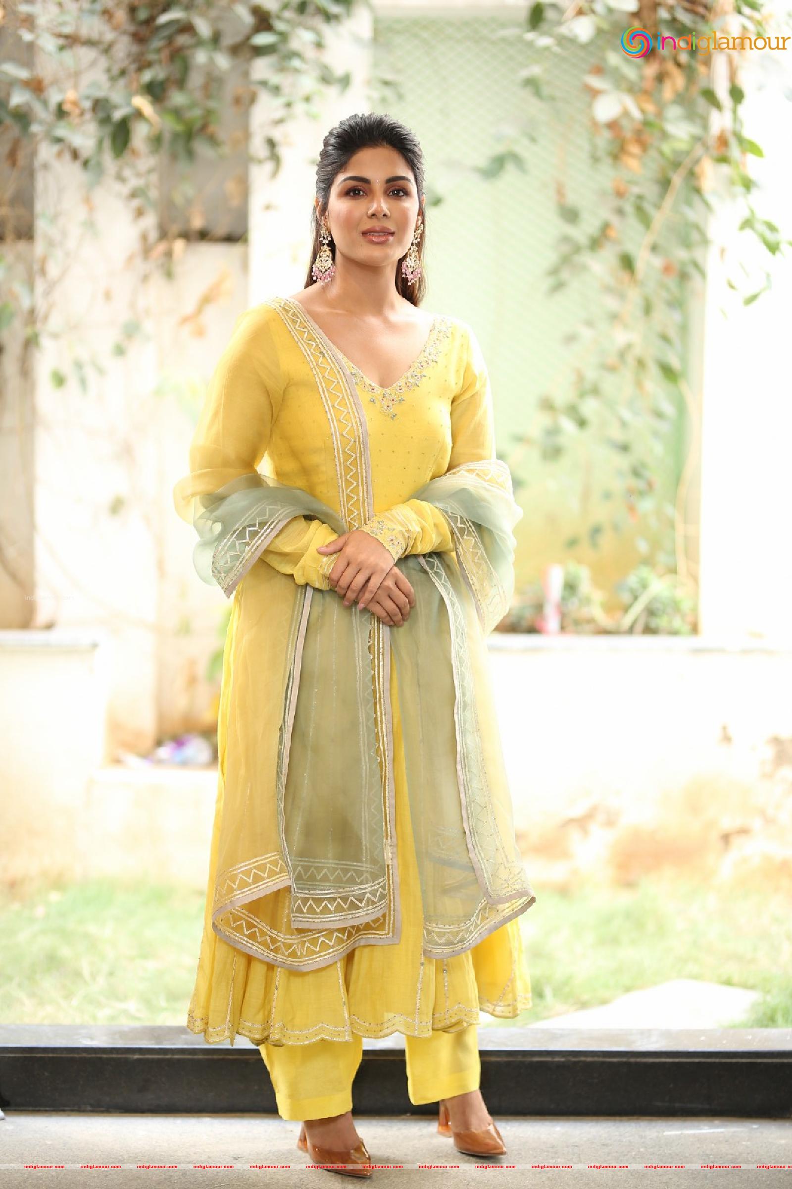 Samyuktha Menon Actress hd photo