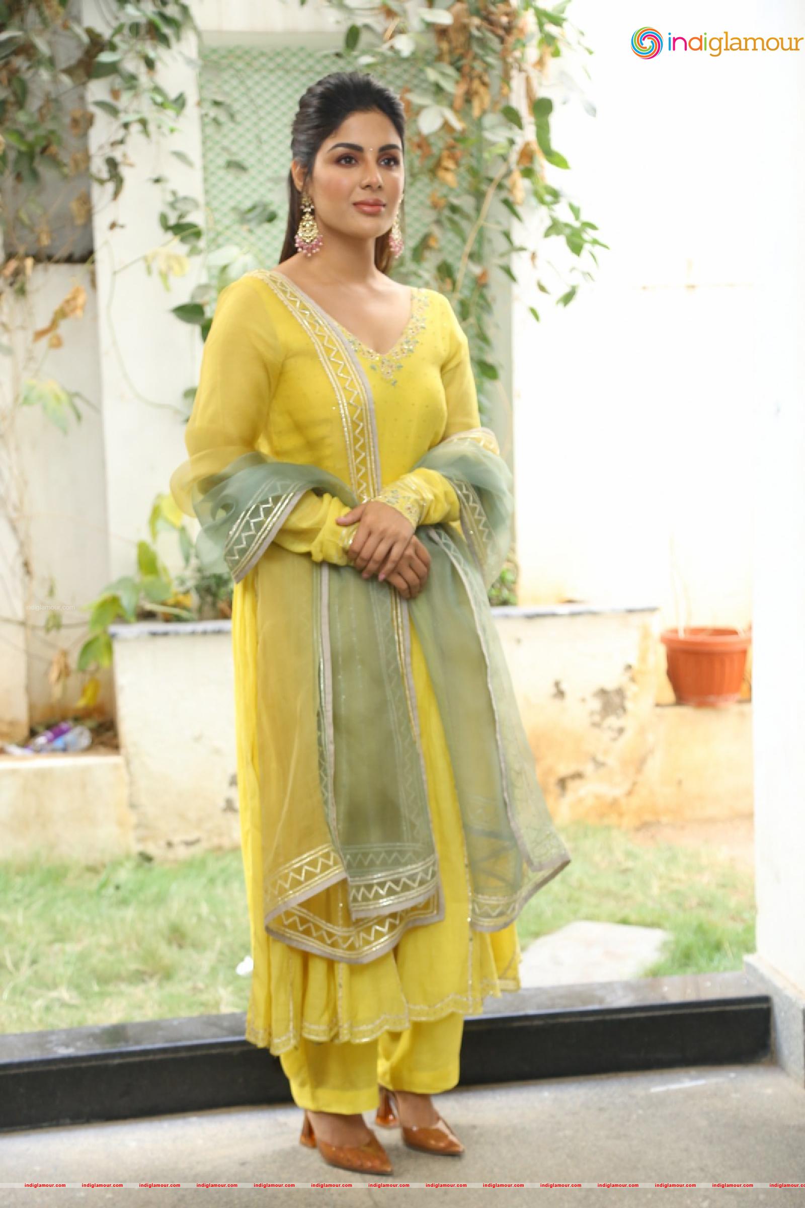 Samyuktha Menon Actress hd photo