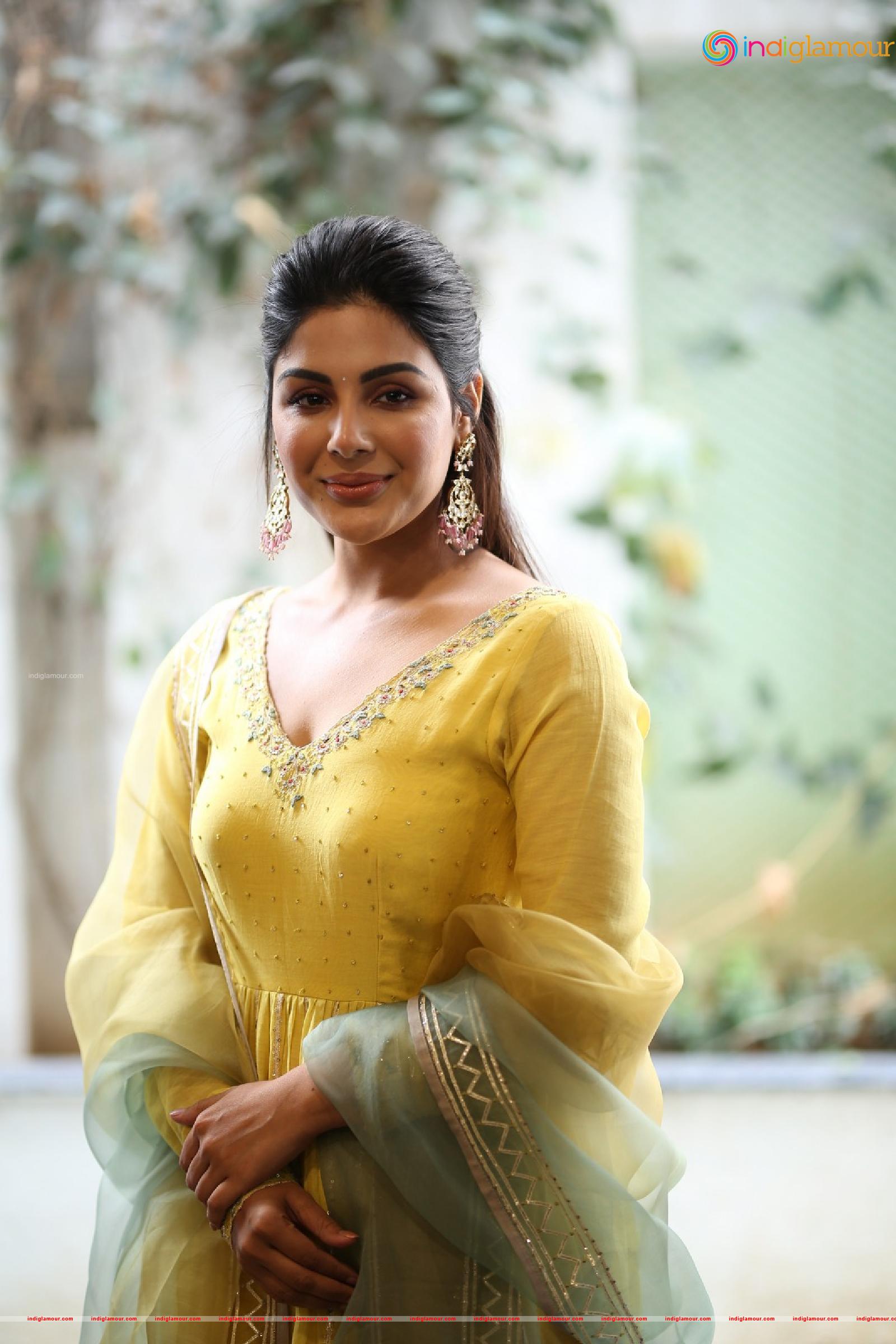 Samyuktha Menon Actress hd photo