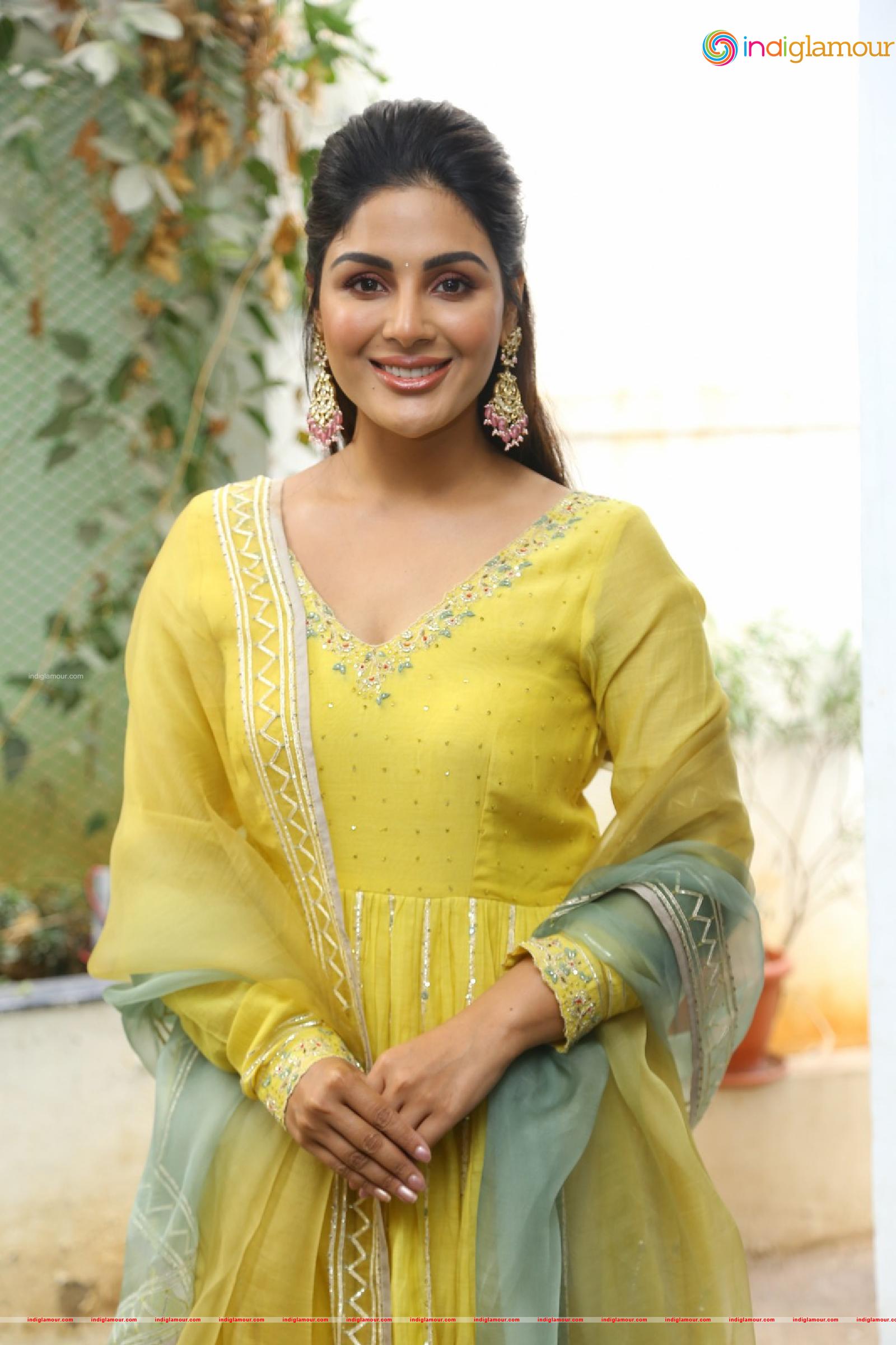 Samyuktha Menon Actress hd photo