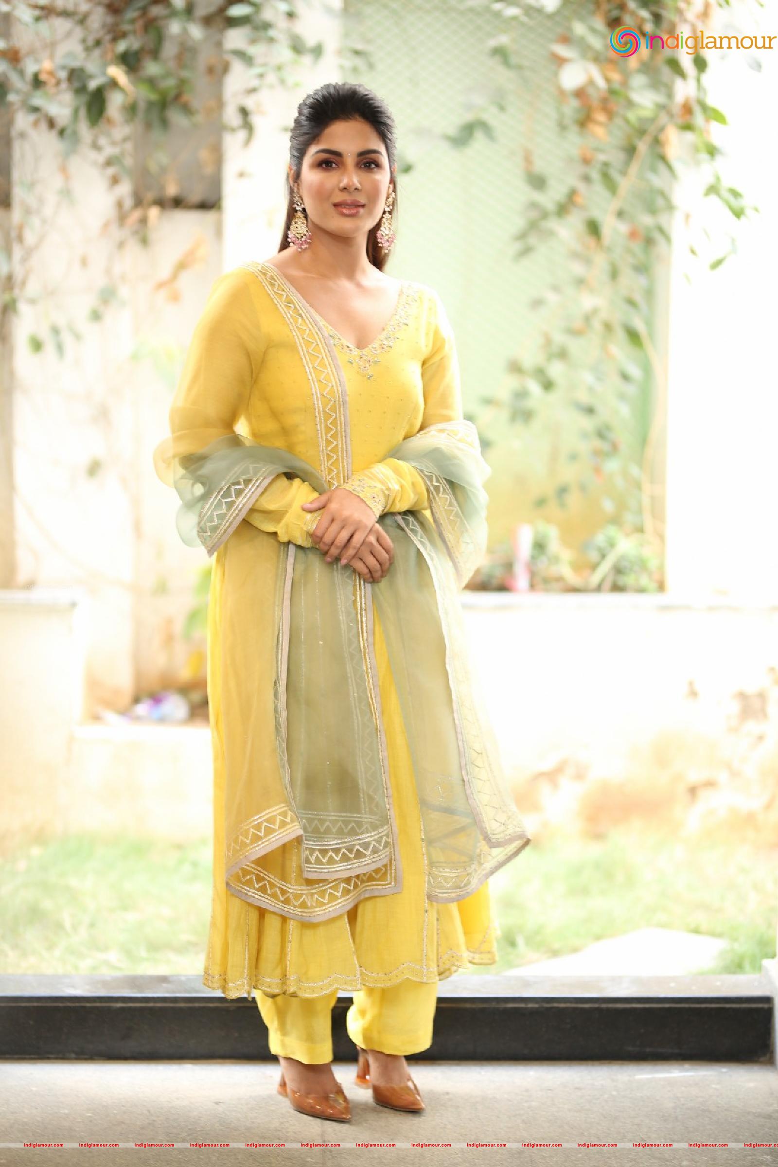 Samyuktha Menon Actress hd photo