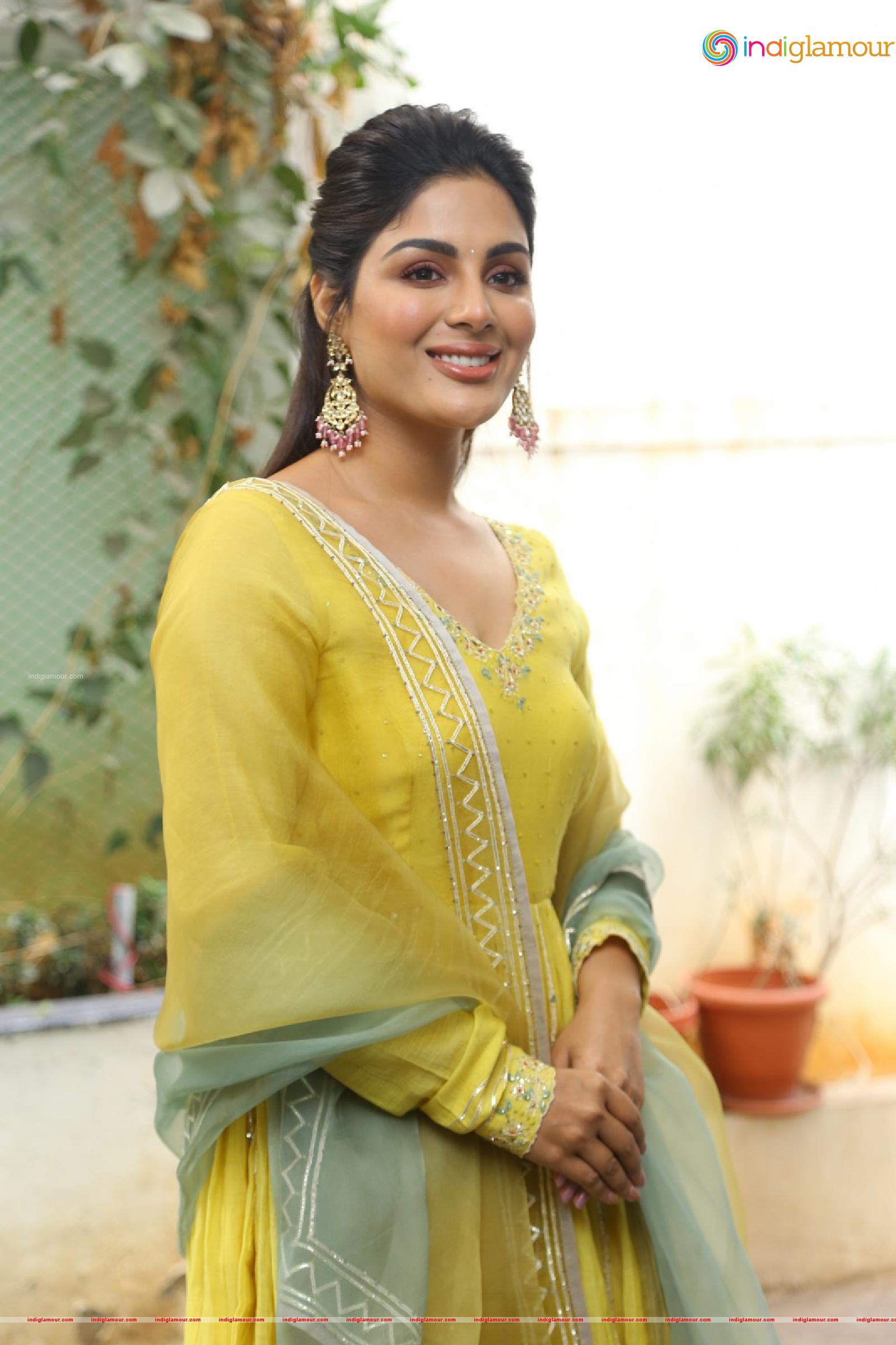 Samyuktha Menon Actress hd photo