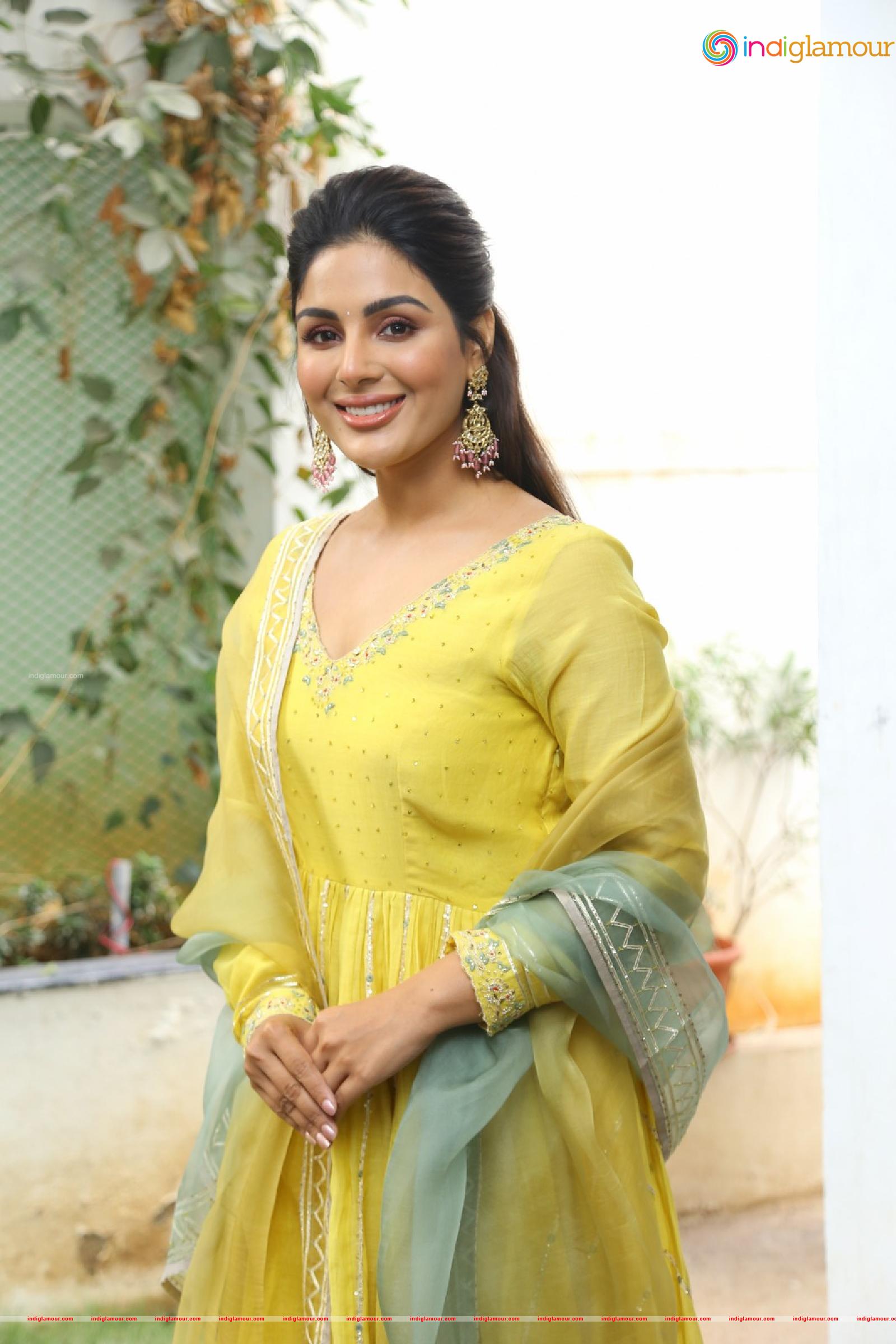 Samyuktha Menon Actress hd photo