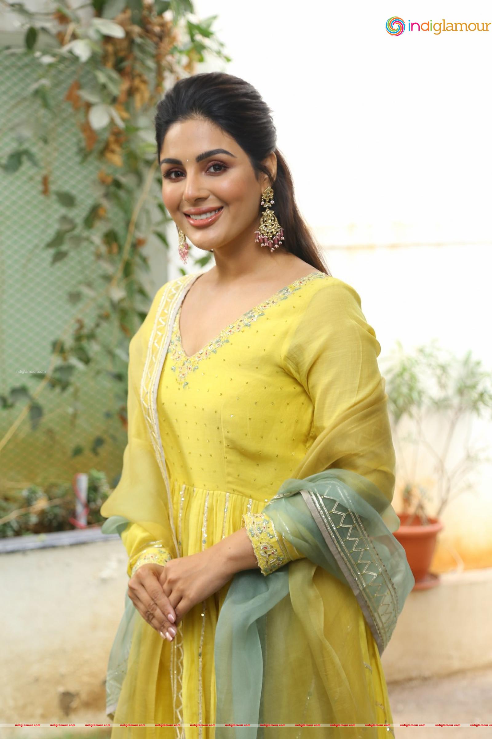 Samyuktha Menon Actress hd photo