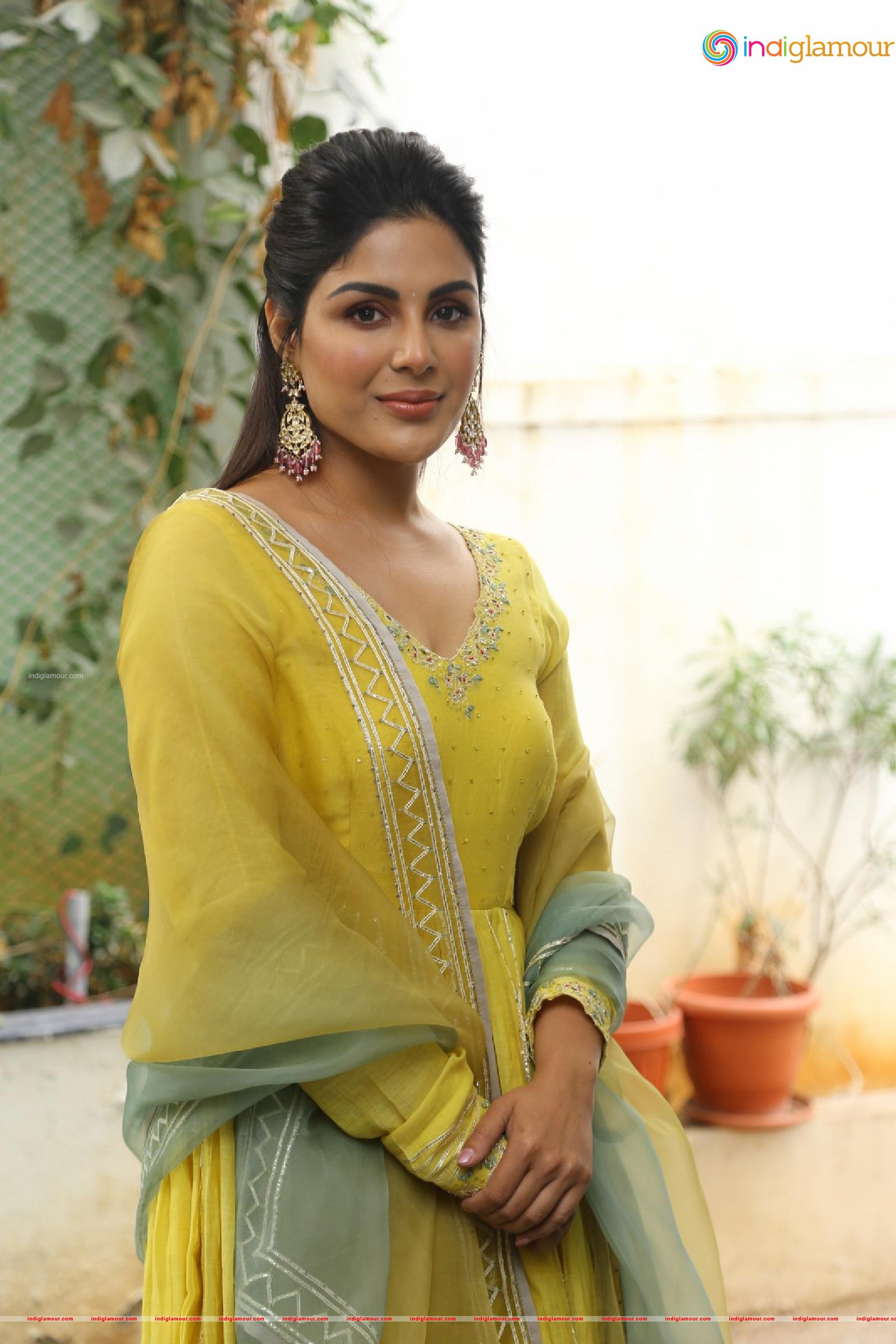 Samyuktha Menon Actress hd photo