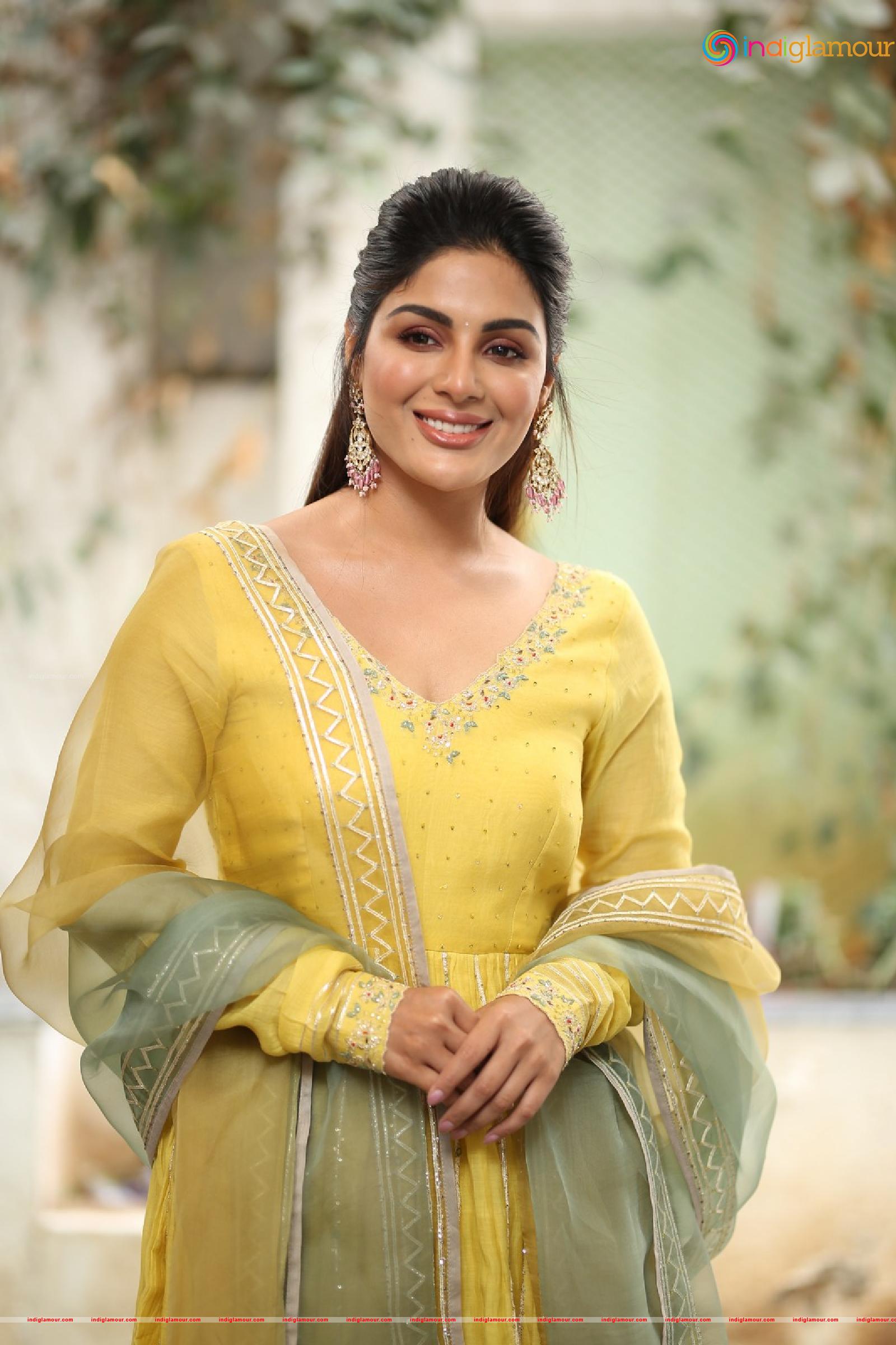 Samyuktha Menon Actress hd photo
