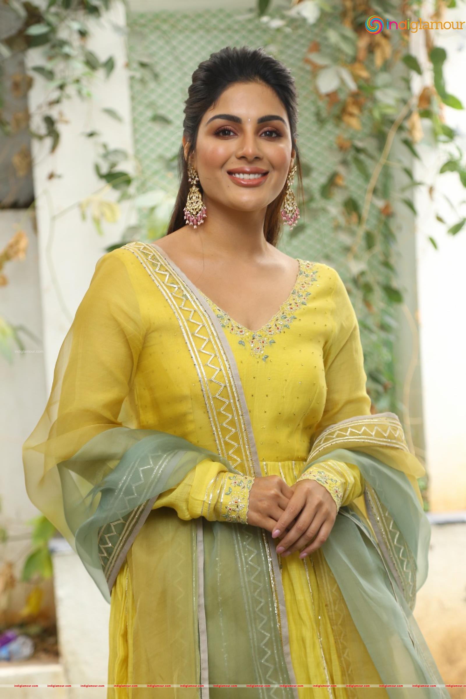 Samyuktha Menon Actress hd photo