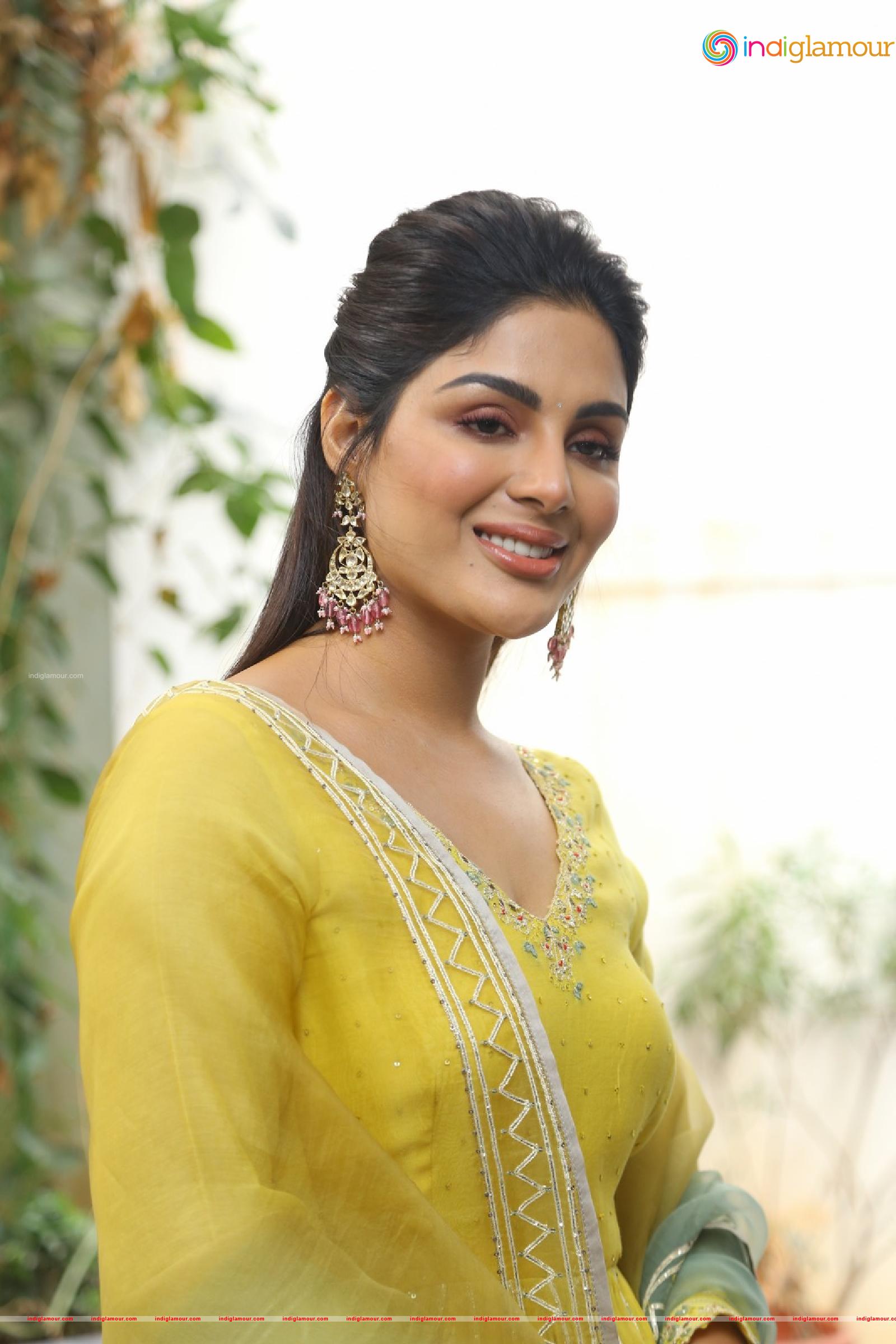 Samyuktha Menon Actress hd photo
