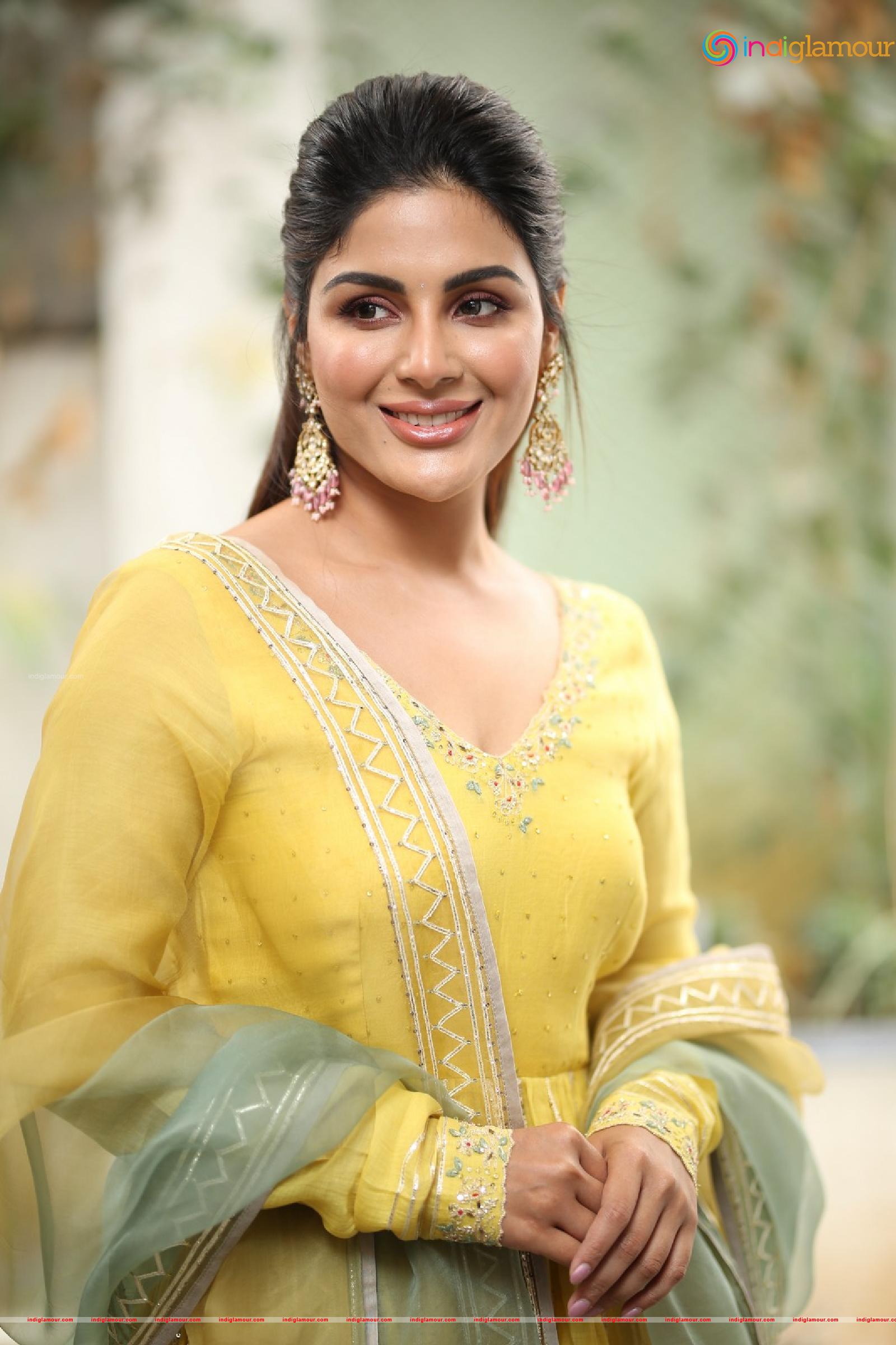 Samyuktha Menon Actress hd photo