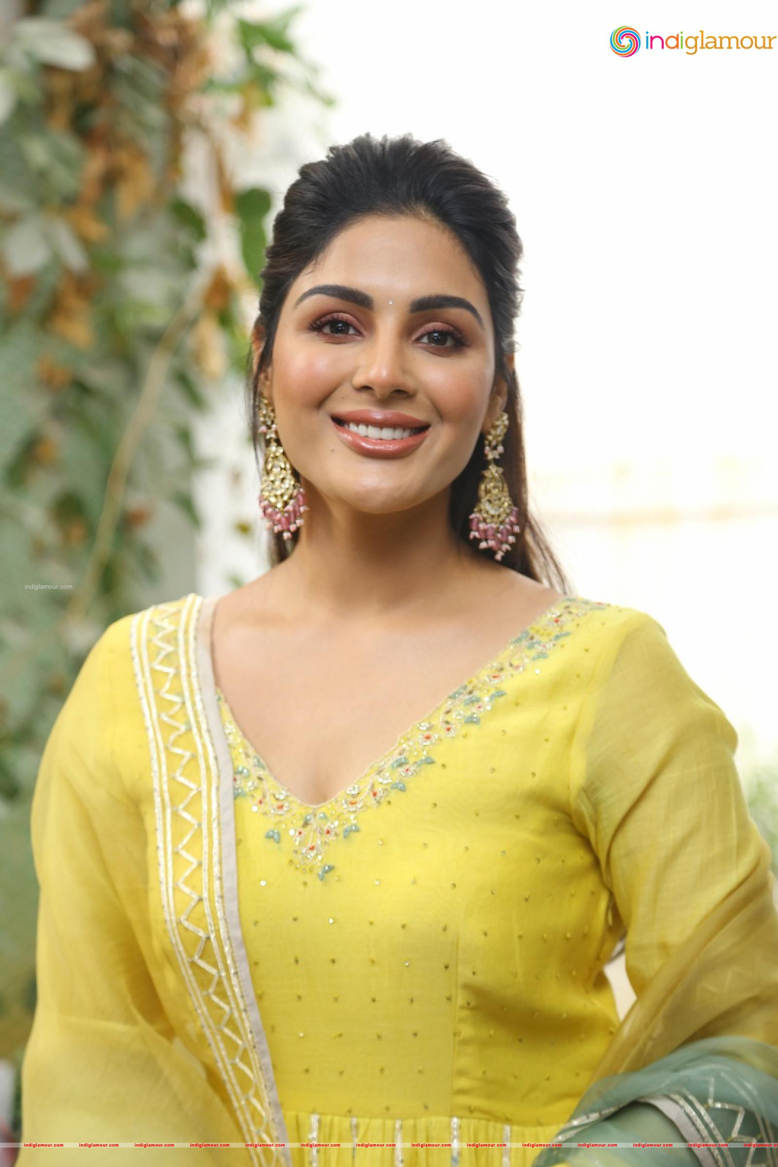 Samyuktha Menon Actress hd photo