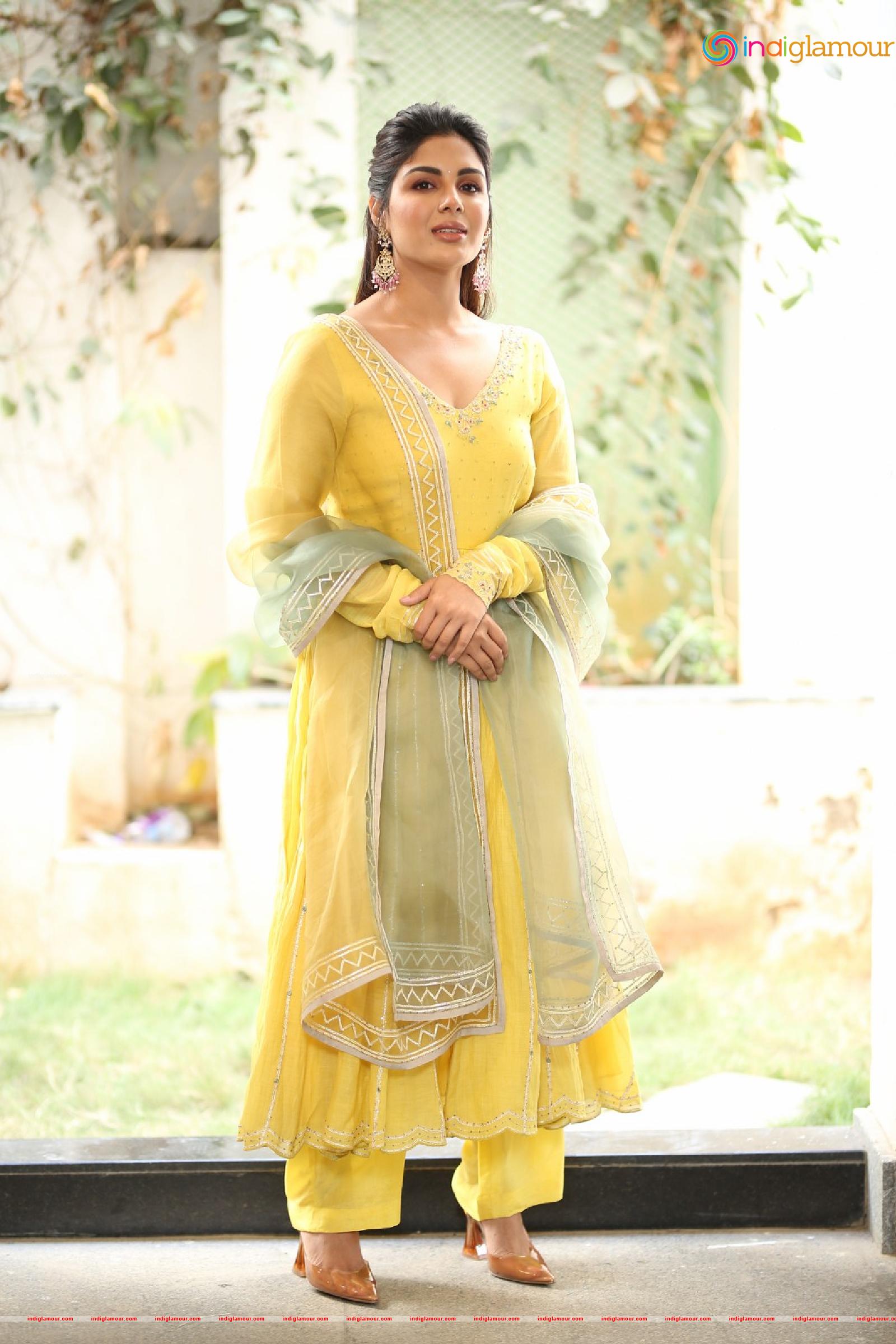 Samyuktha Menon Actress hd photo