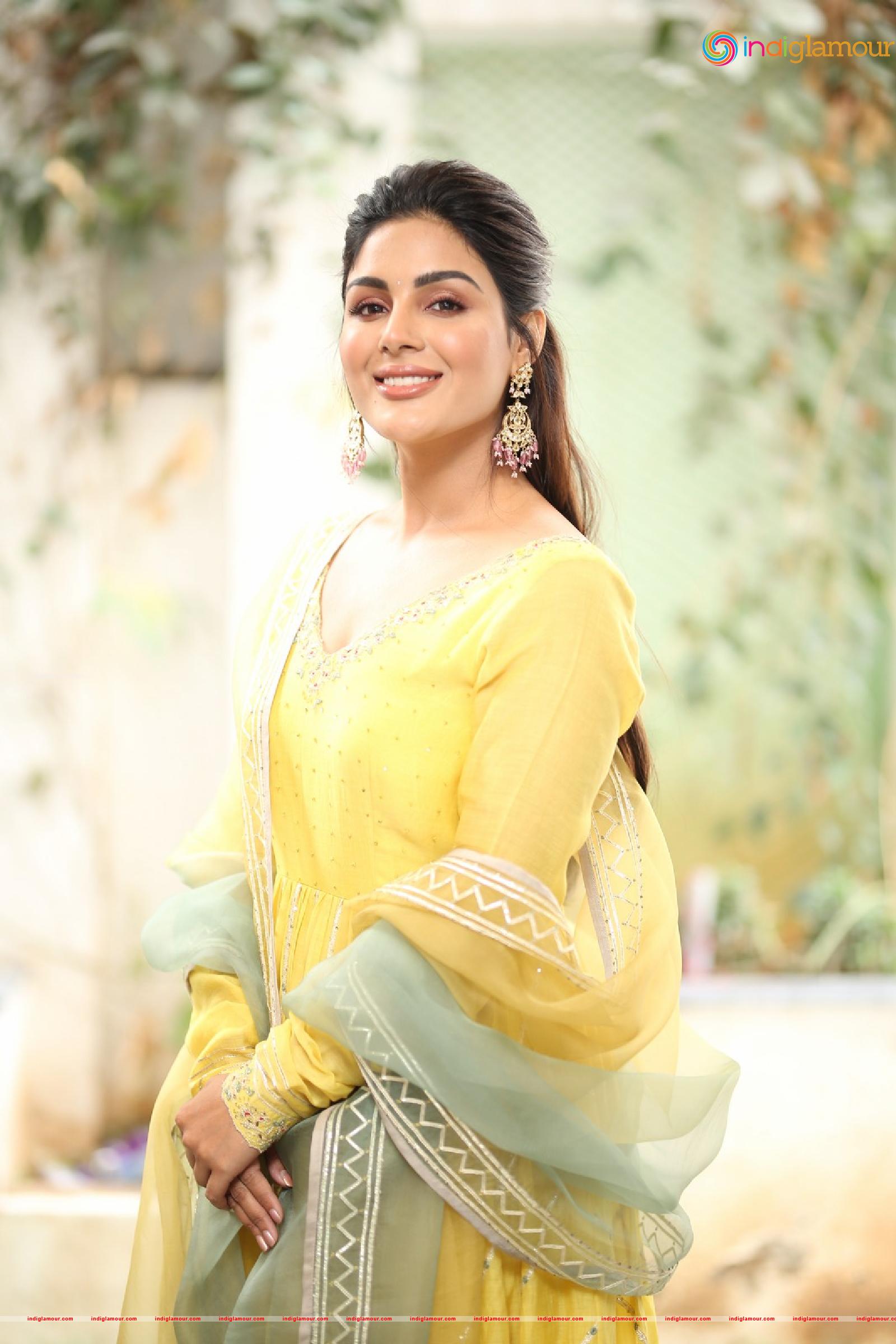 Samyuktha Menon Actress hd photo