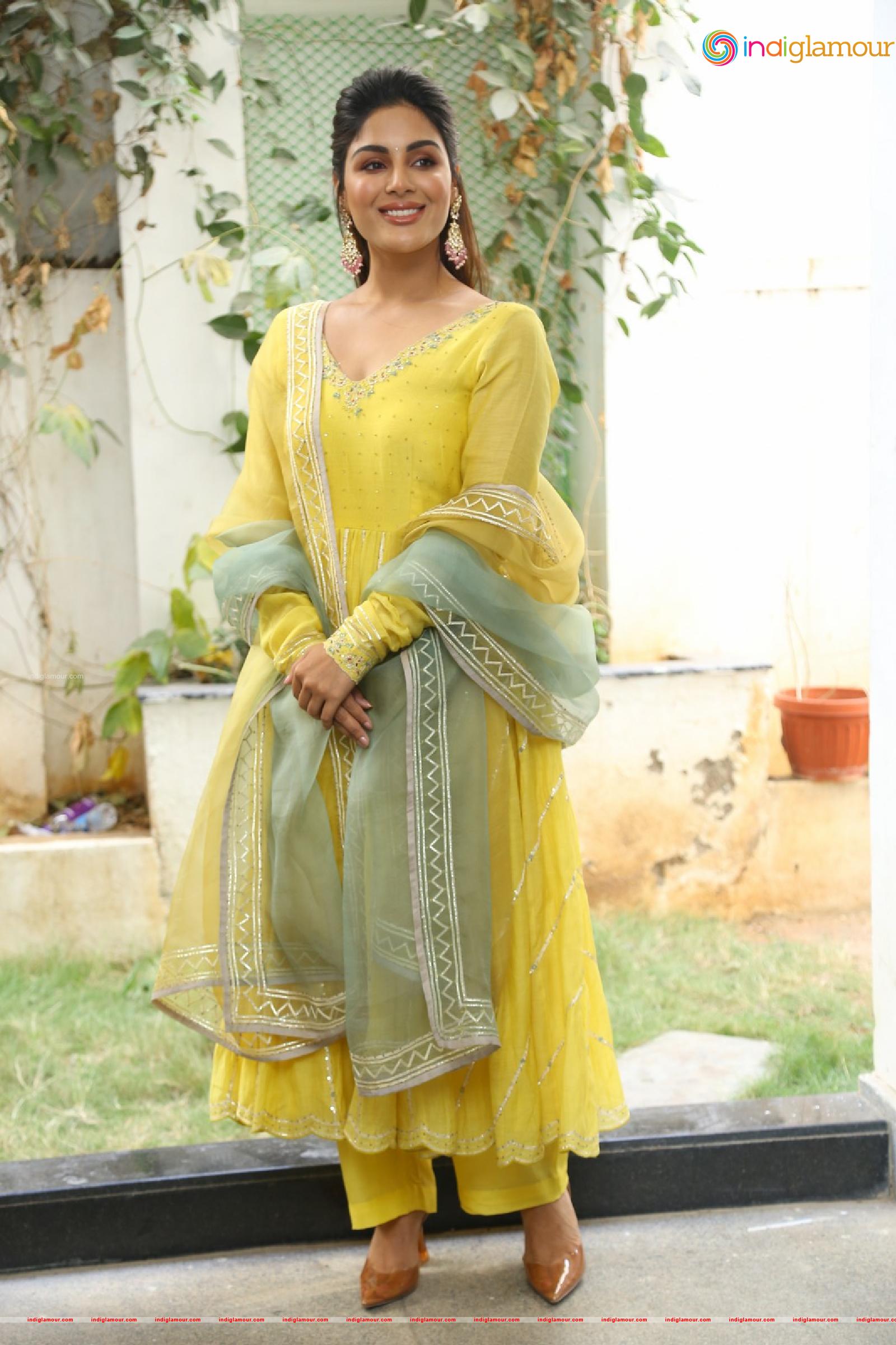 Samyuktha Menon Actress hd photo