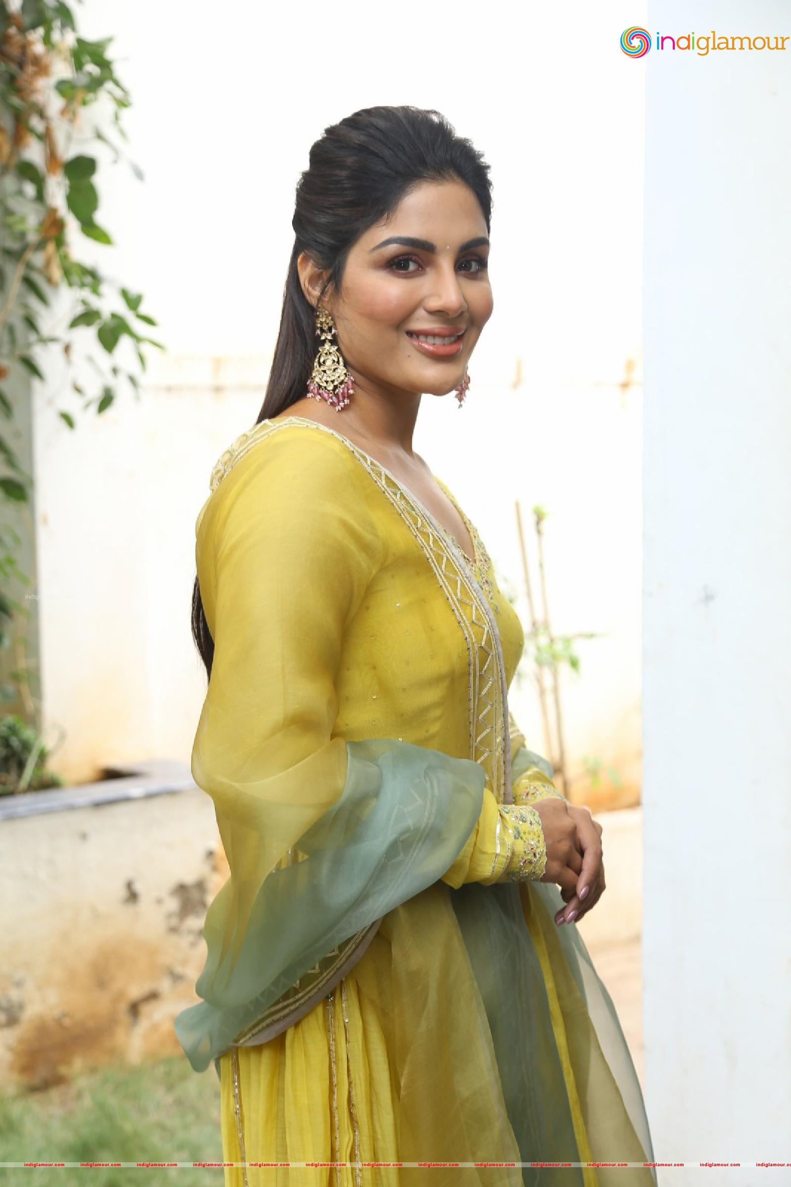 Samyuktha Menon Actress hd photo