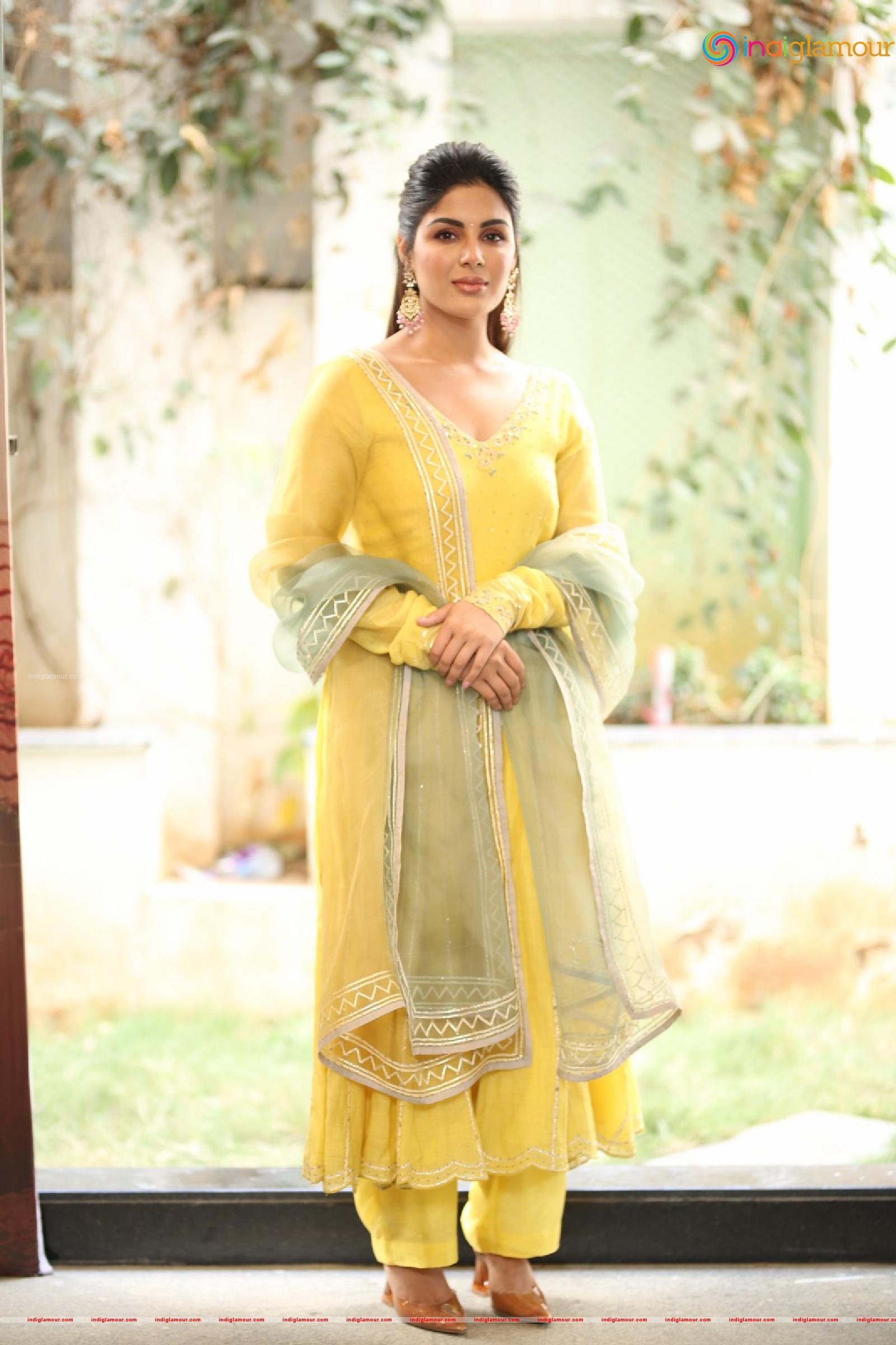 Samyuktha Menon Actress hd photo