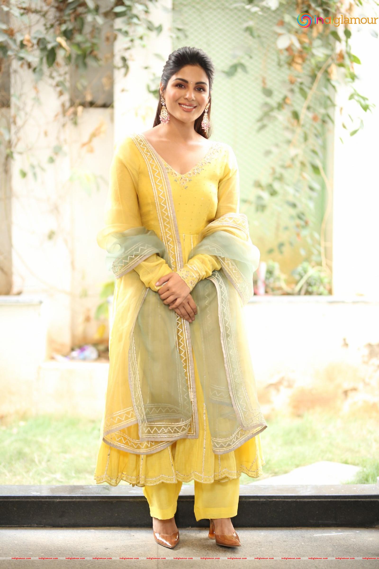 Samyuktha Menon Actress hd photo