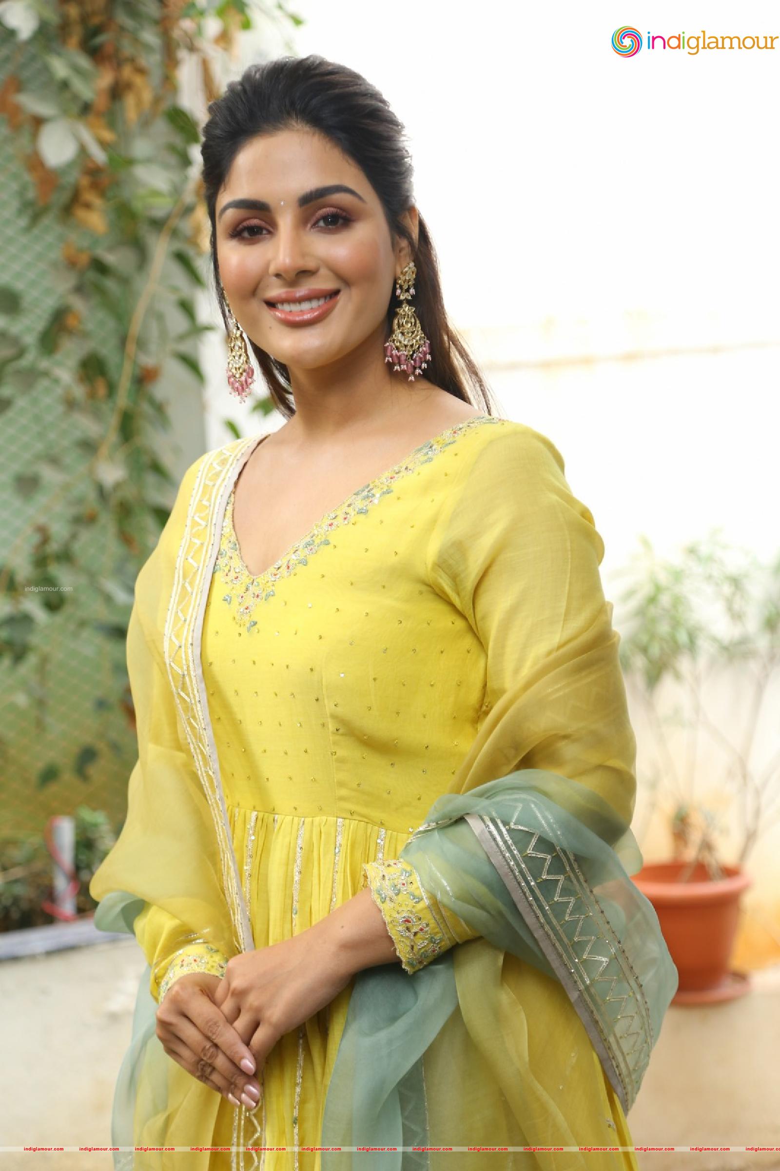 Samyuktha Menon Actress hd photo