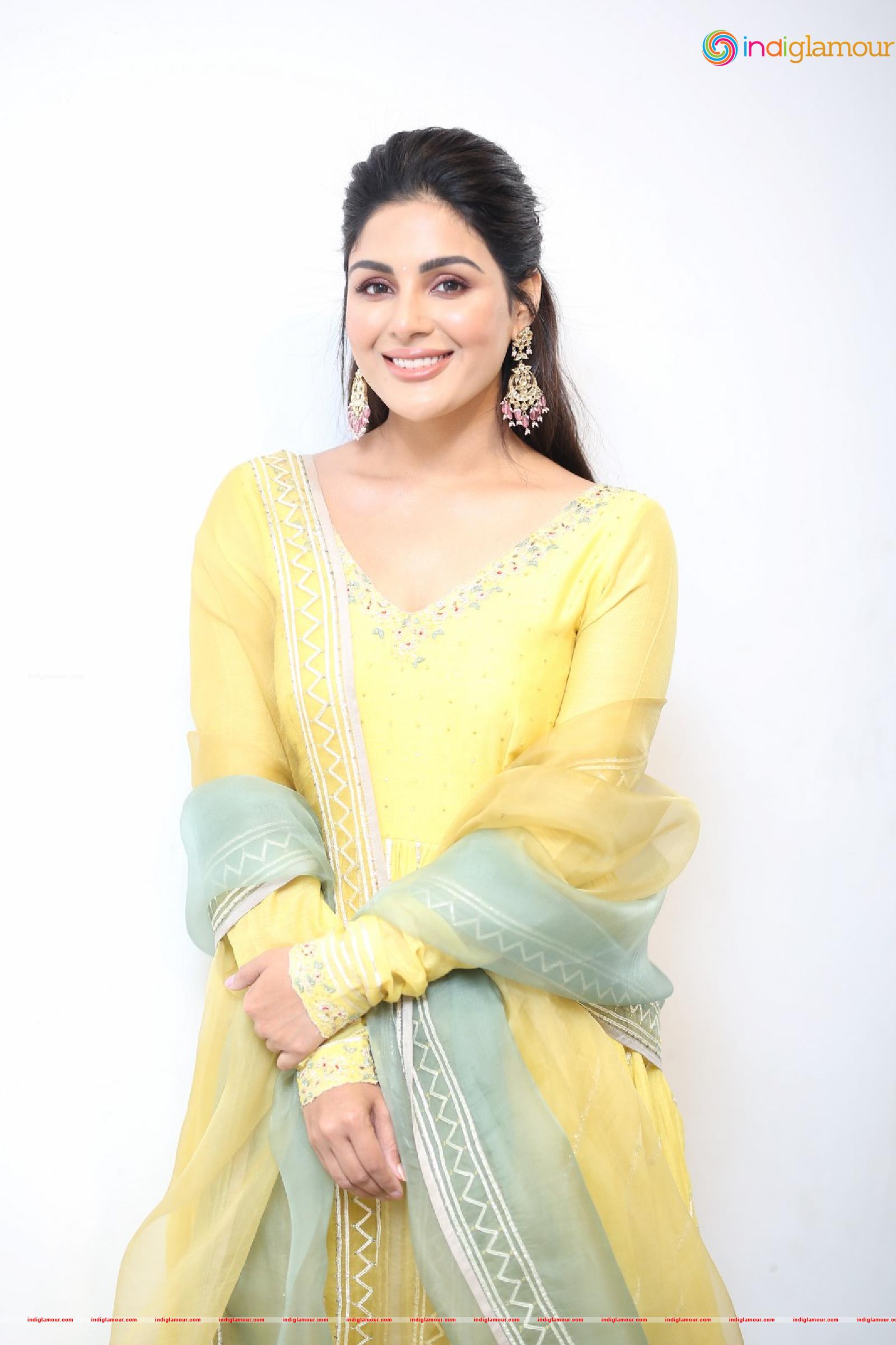 Samyuktha Menon Actress hd photo