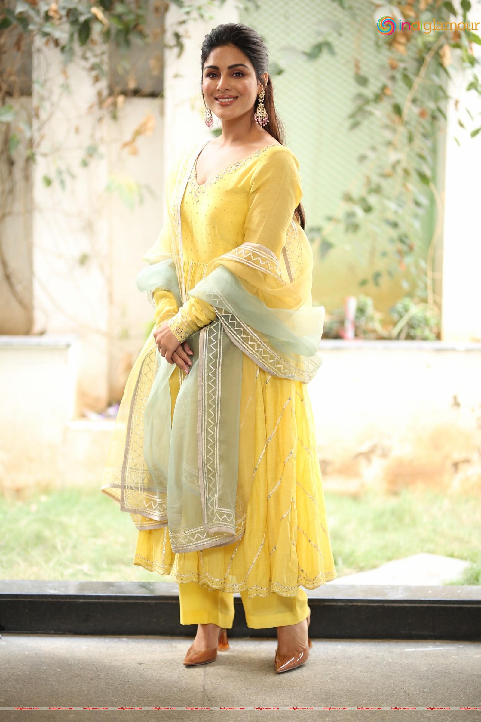 Samyuktha Menon Actress hd photo