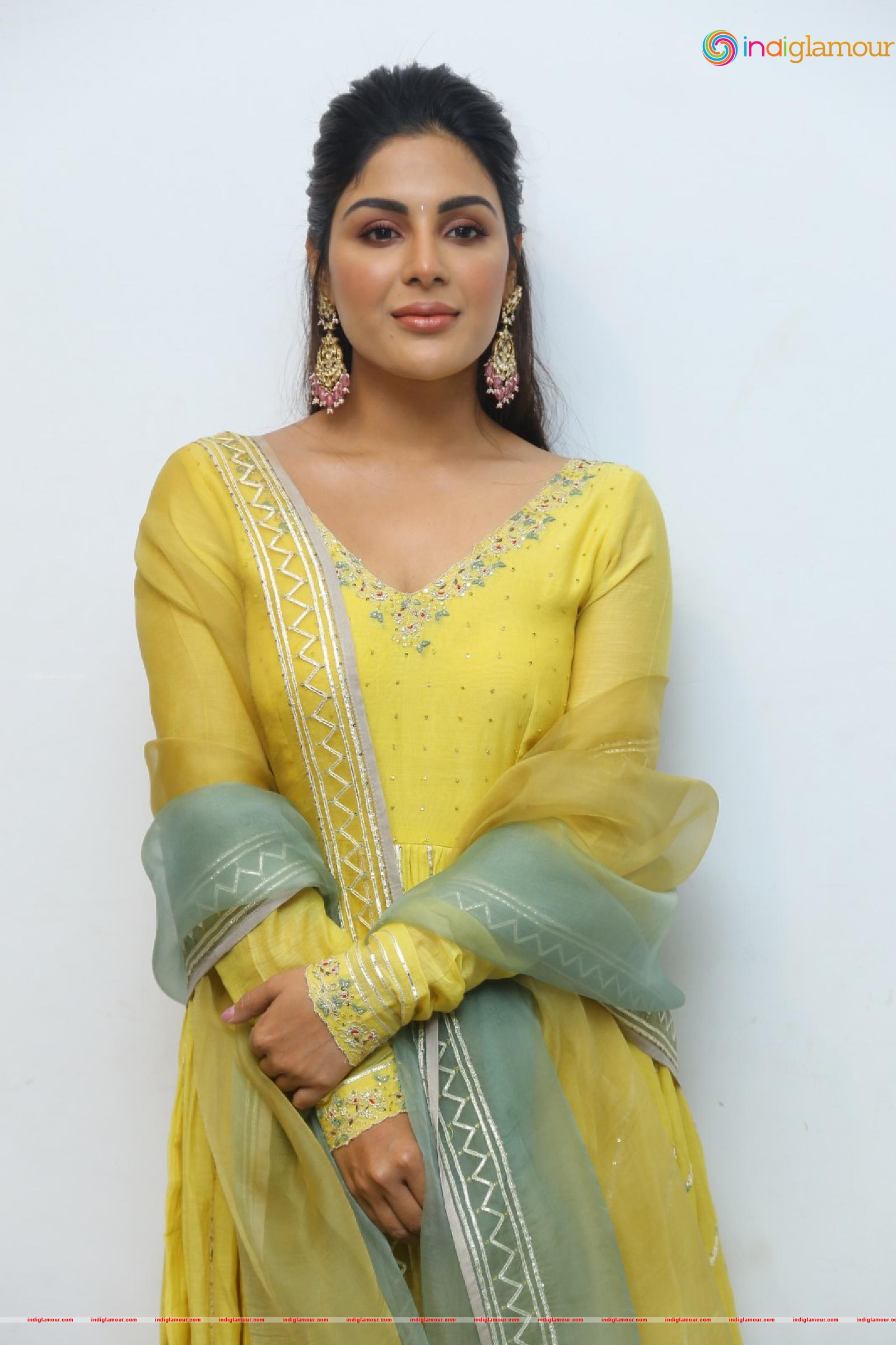 Samyuktha Menon Actress hd photo
