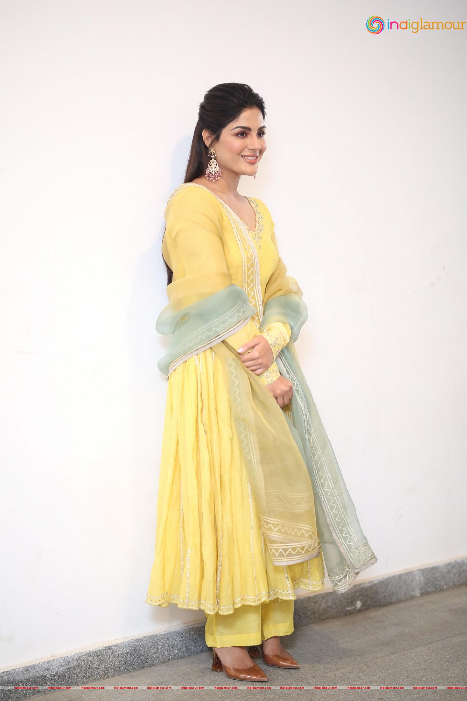 Samyuktha Menon Actress hd photo