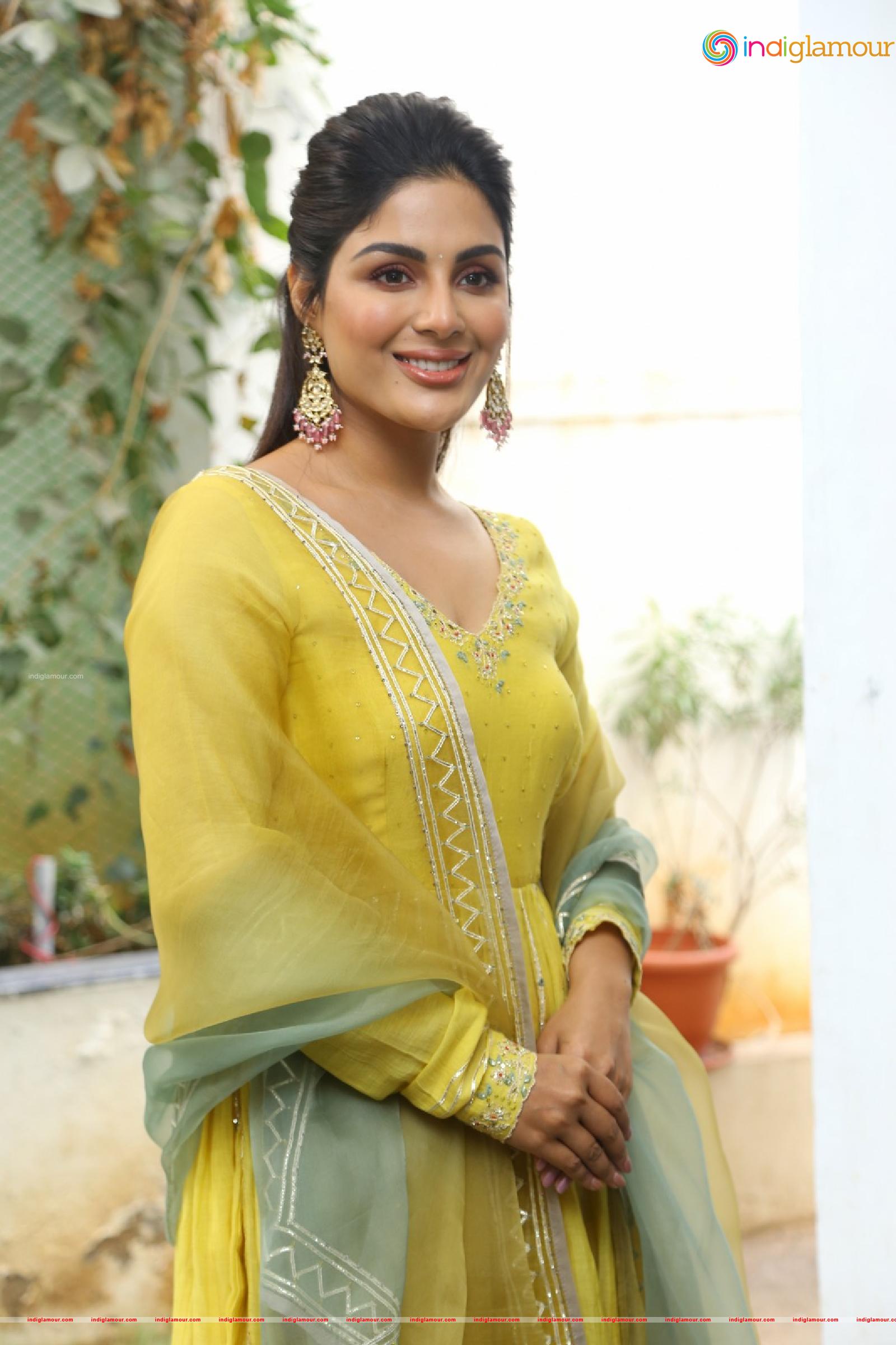 Samyuktha Menon Actress hd photo