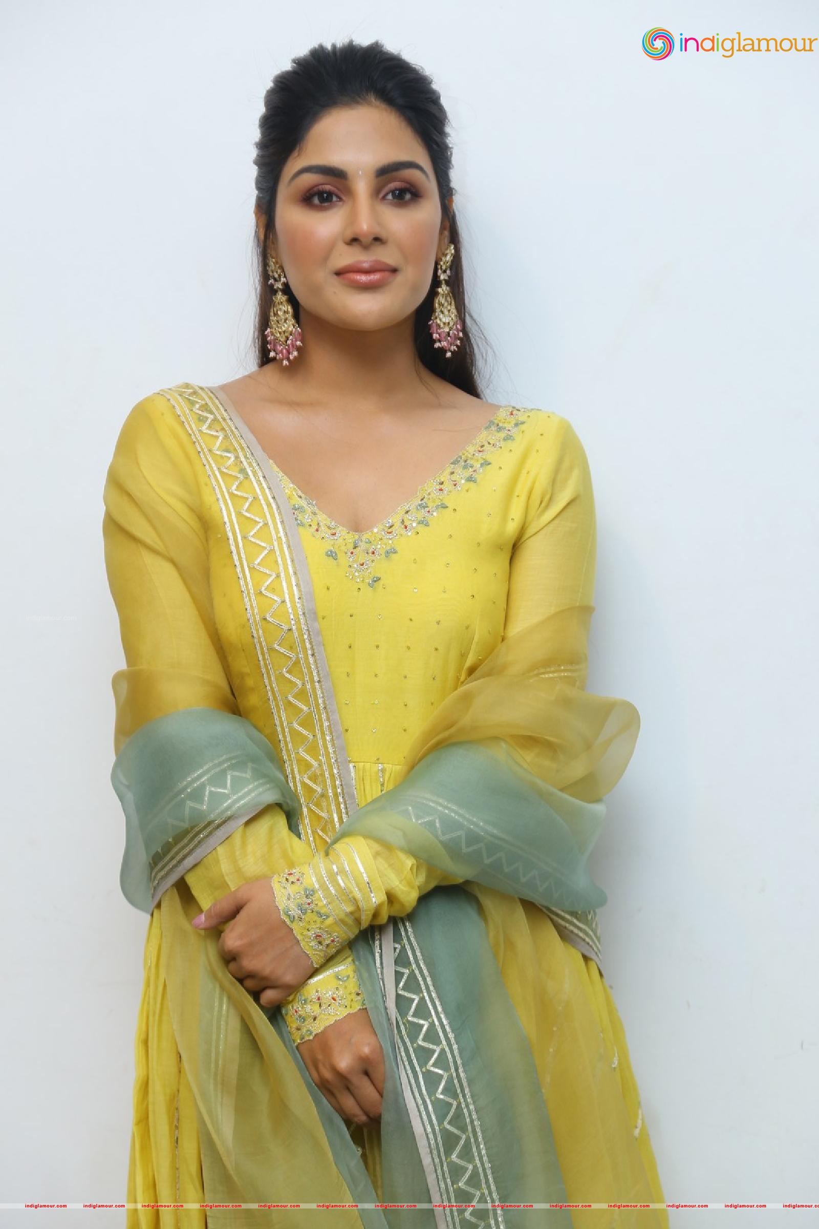 Samyuktha Menon Actress hd photo