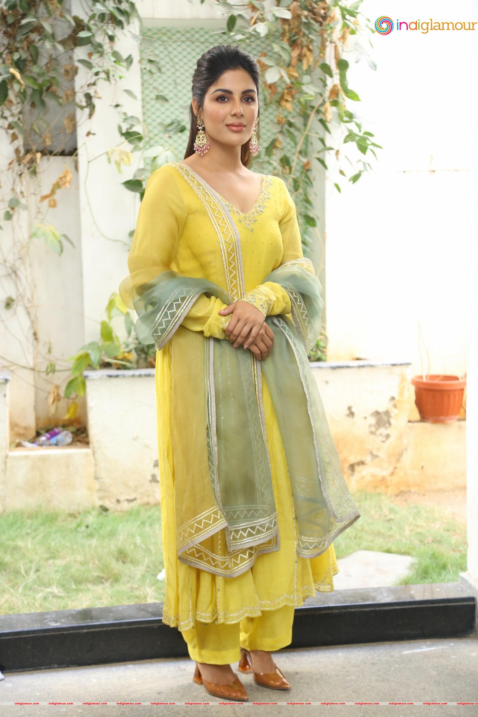 Samyuktha Menon Actress hd photo