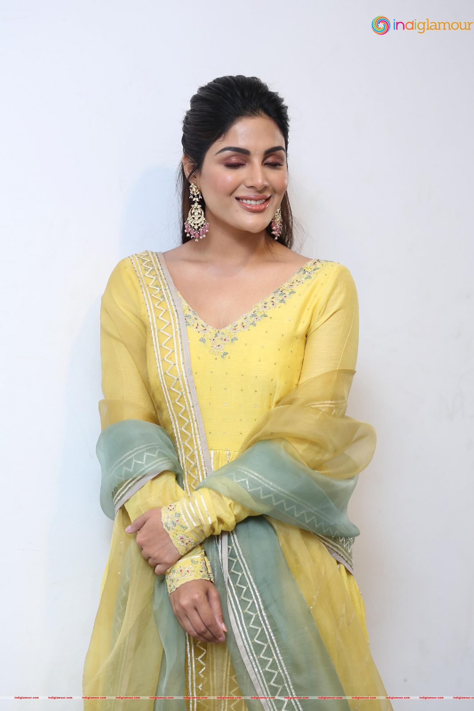 Samyuktha Menon Actress hd photo