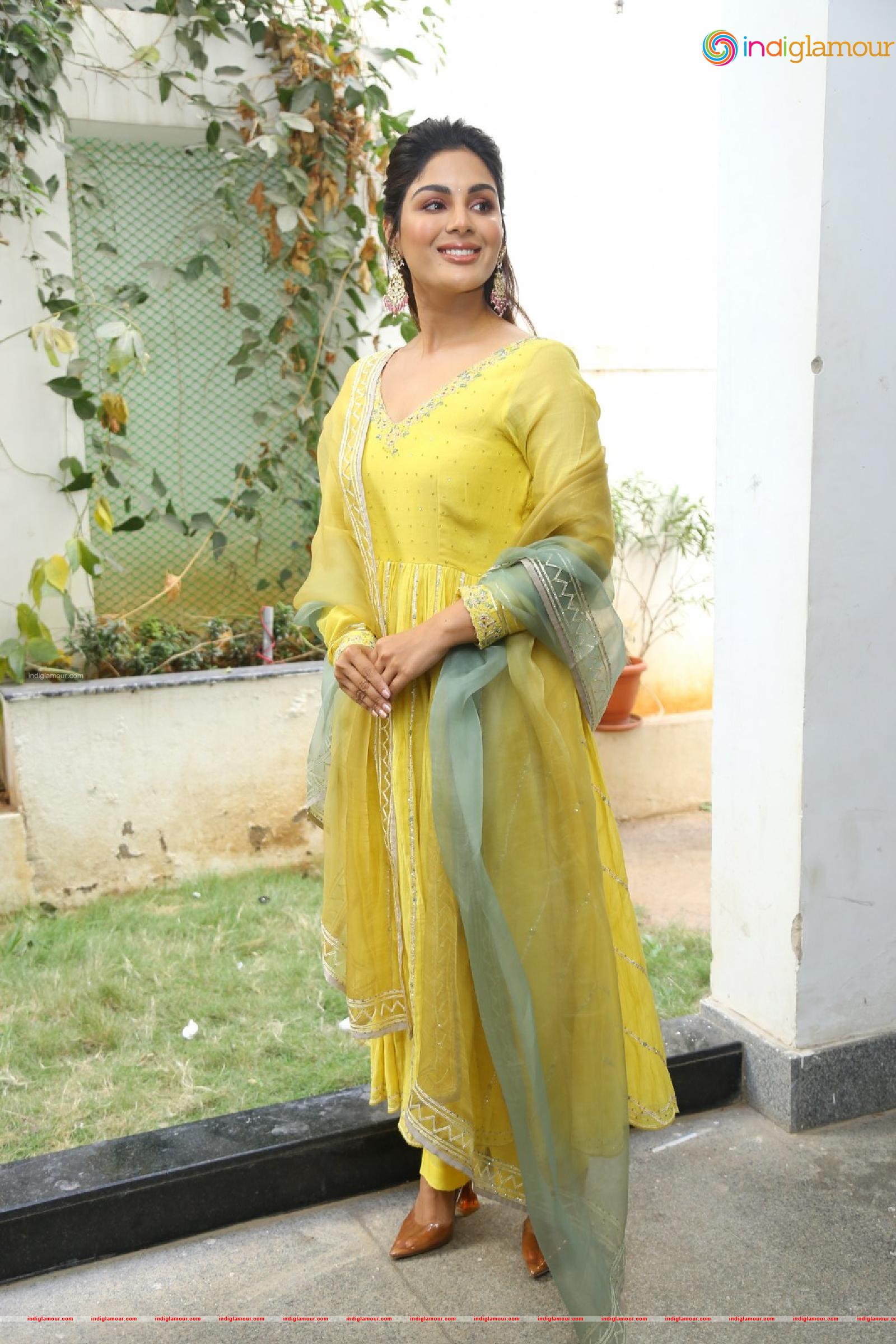 Samyuktha Menon Actress hd photo