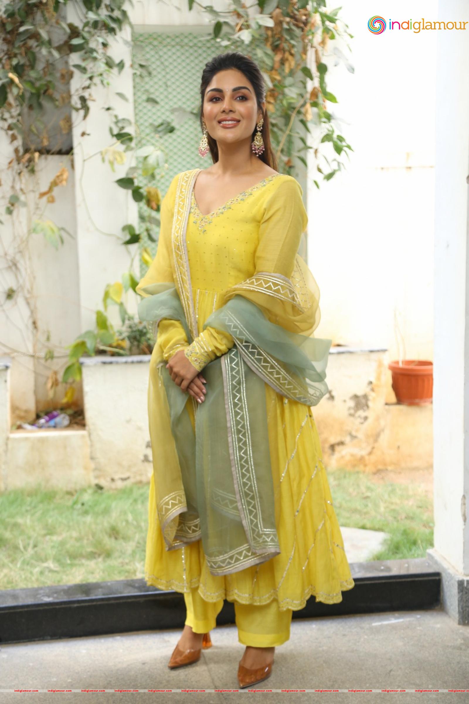Samyuktha Menon Actress hd photo