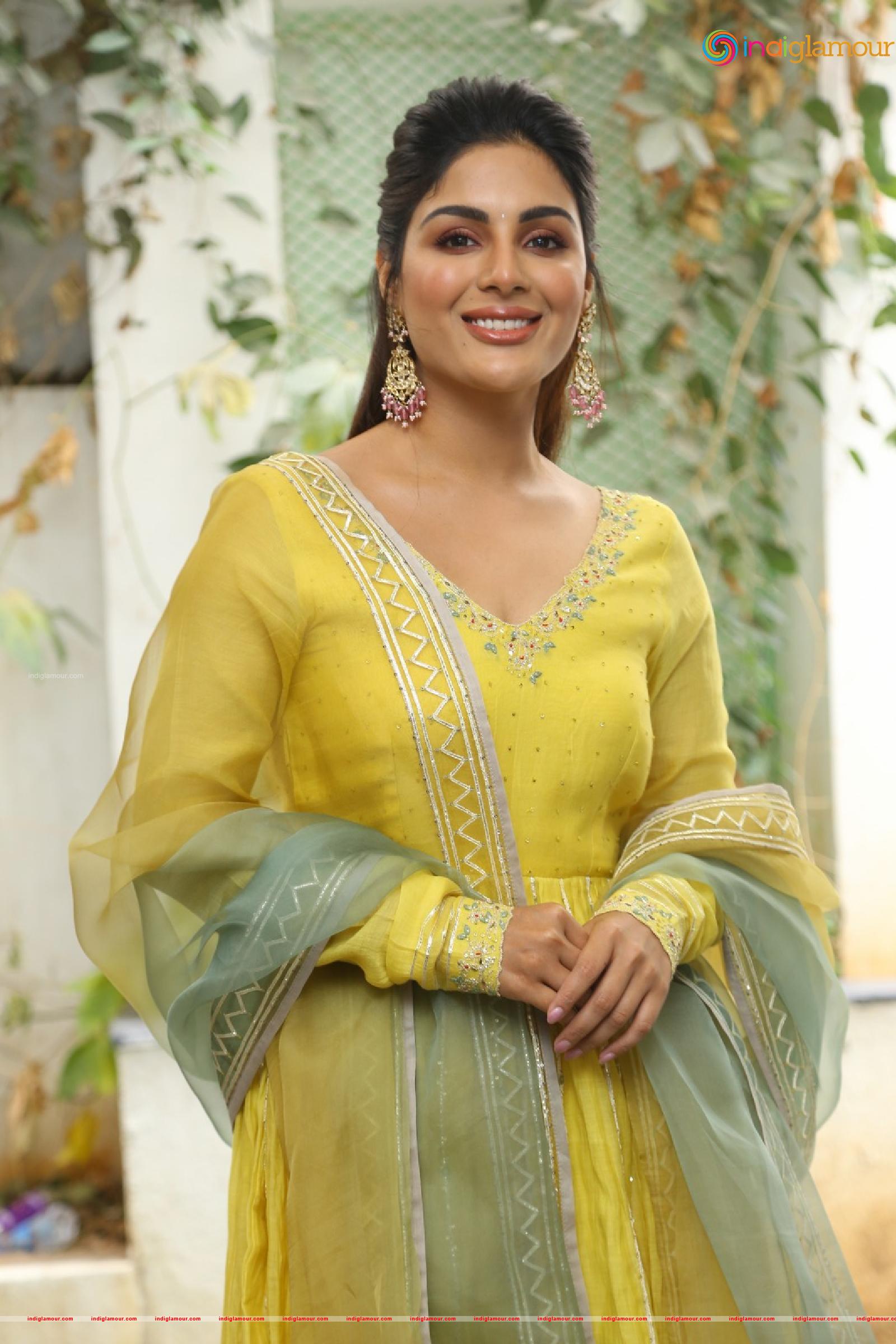Samyuktha Menon Actress hd photo