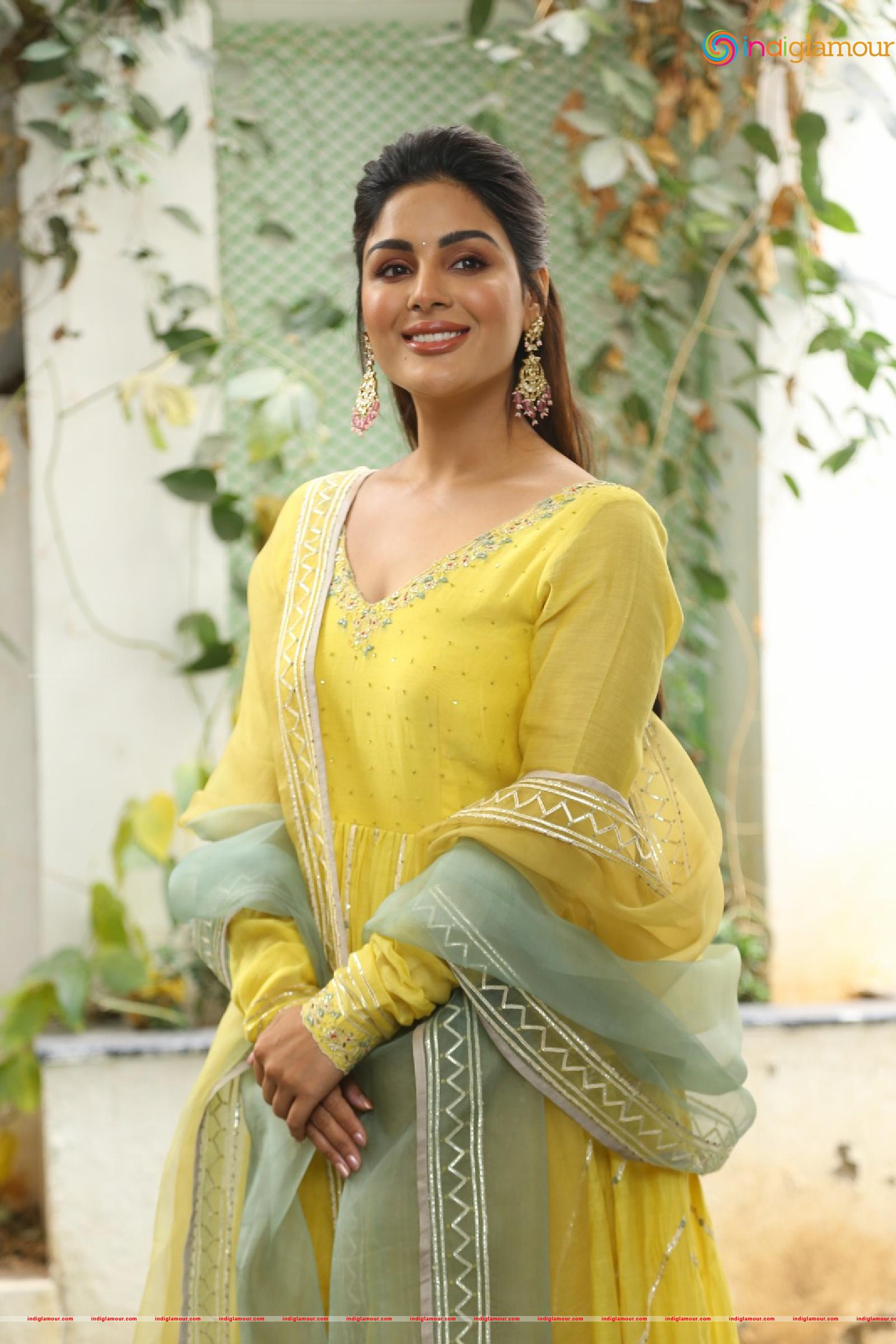Samyuktha Menon Actress hd photo