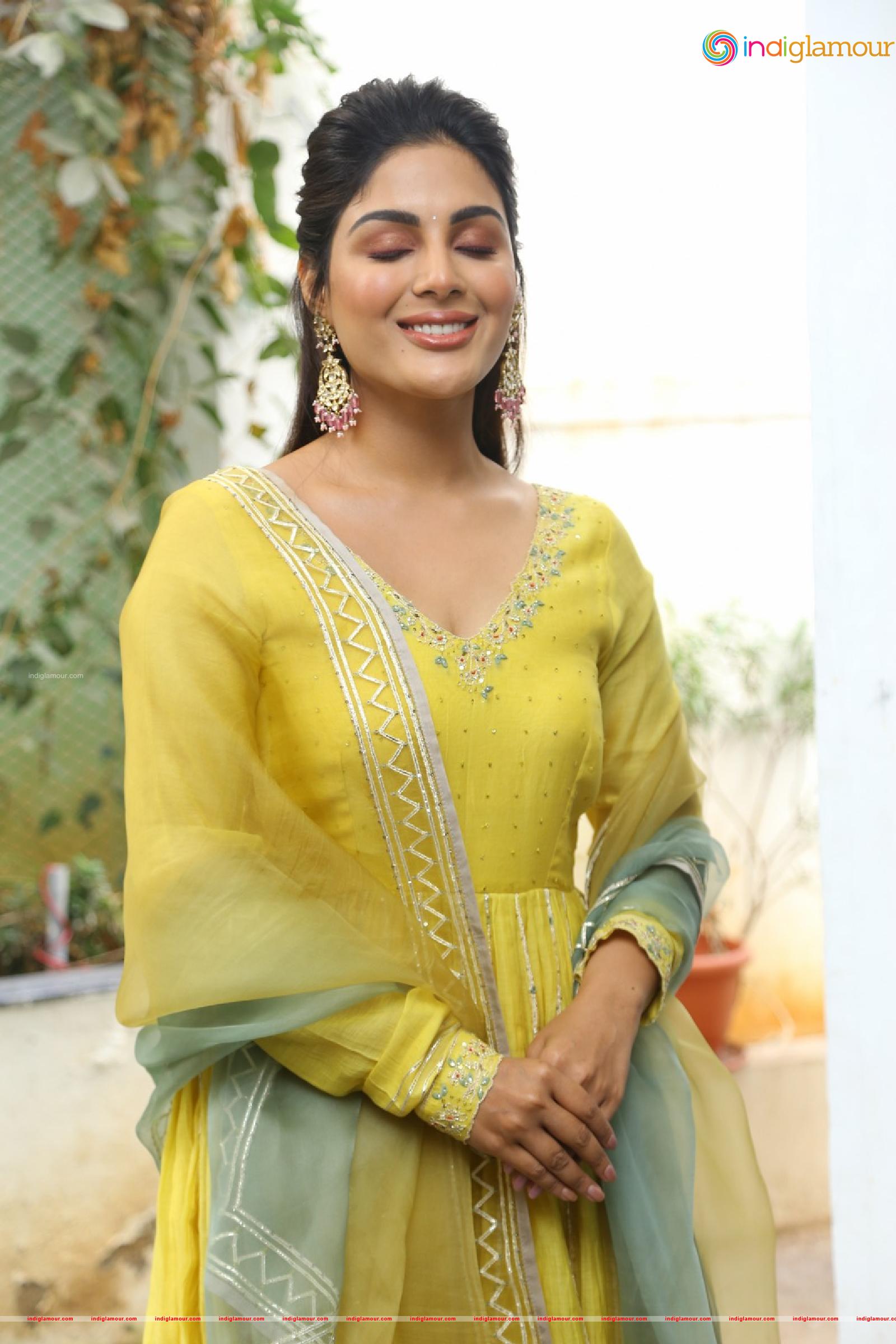 Samyuktha Menon Actress hd photo
