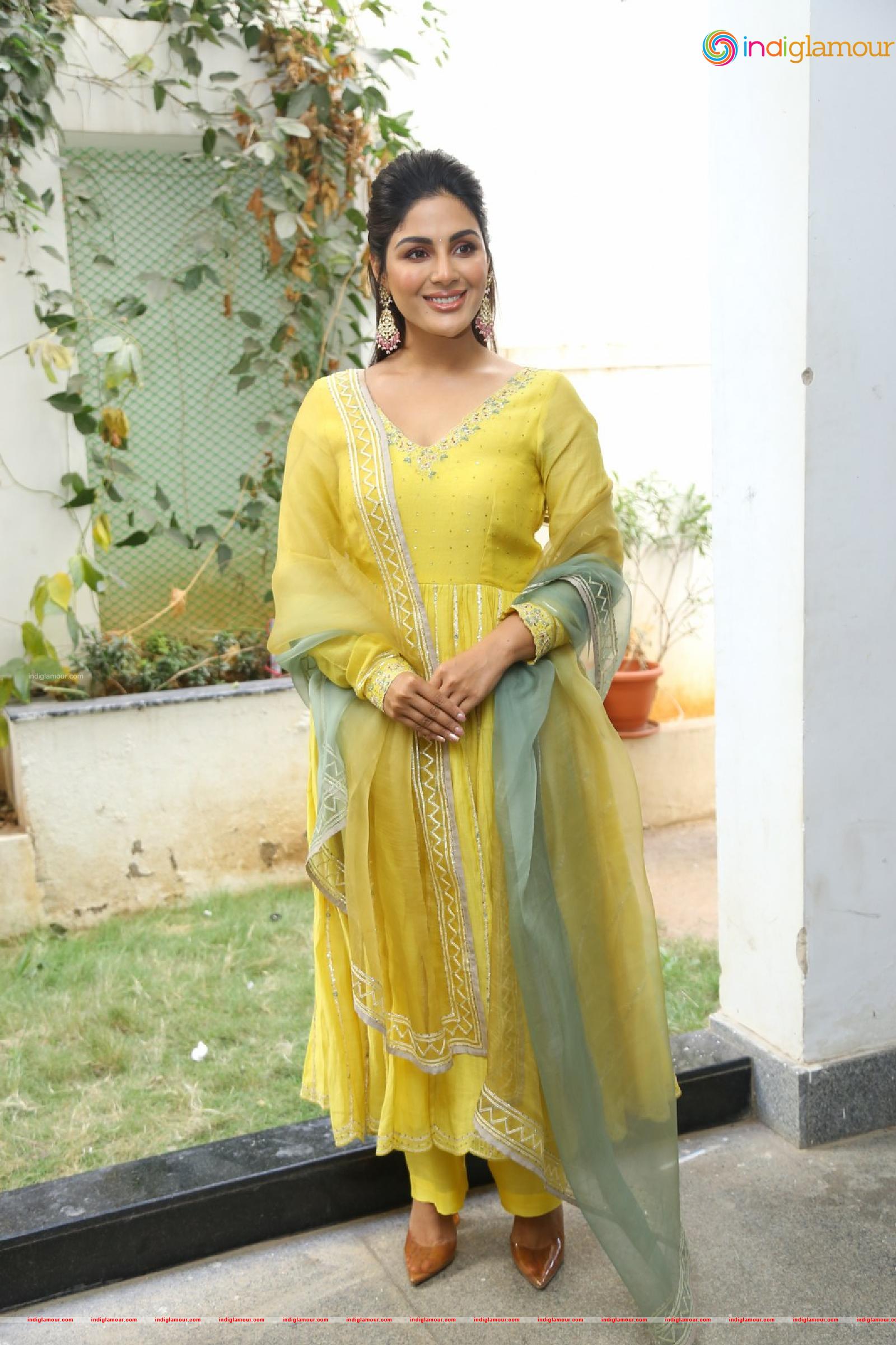 Samyuktha Menon Actress hd photo