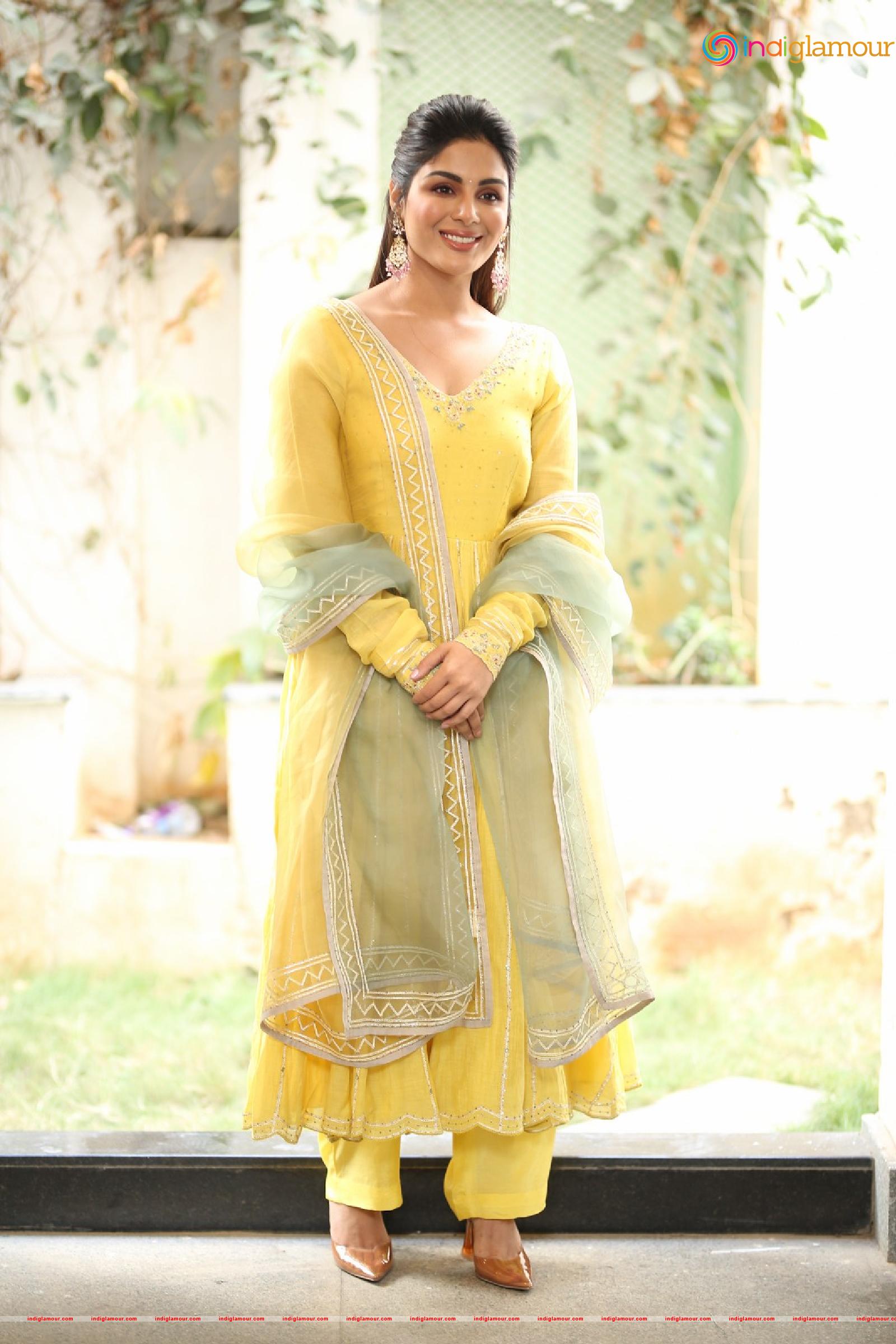 Samyuktha Menon Actress hd photo