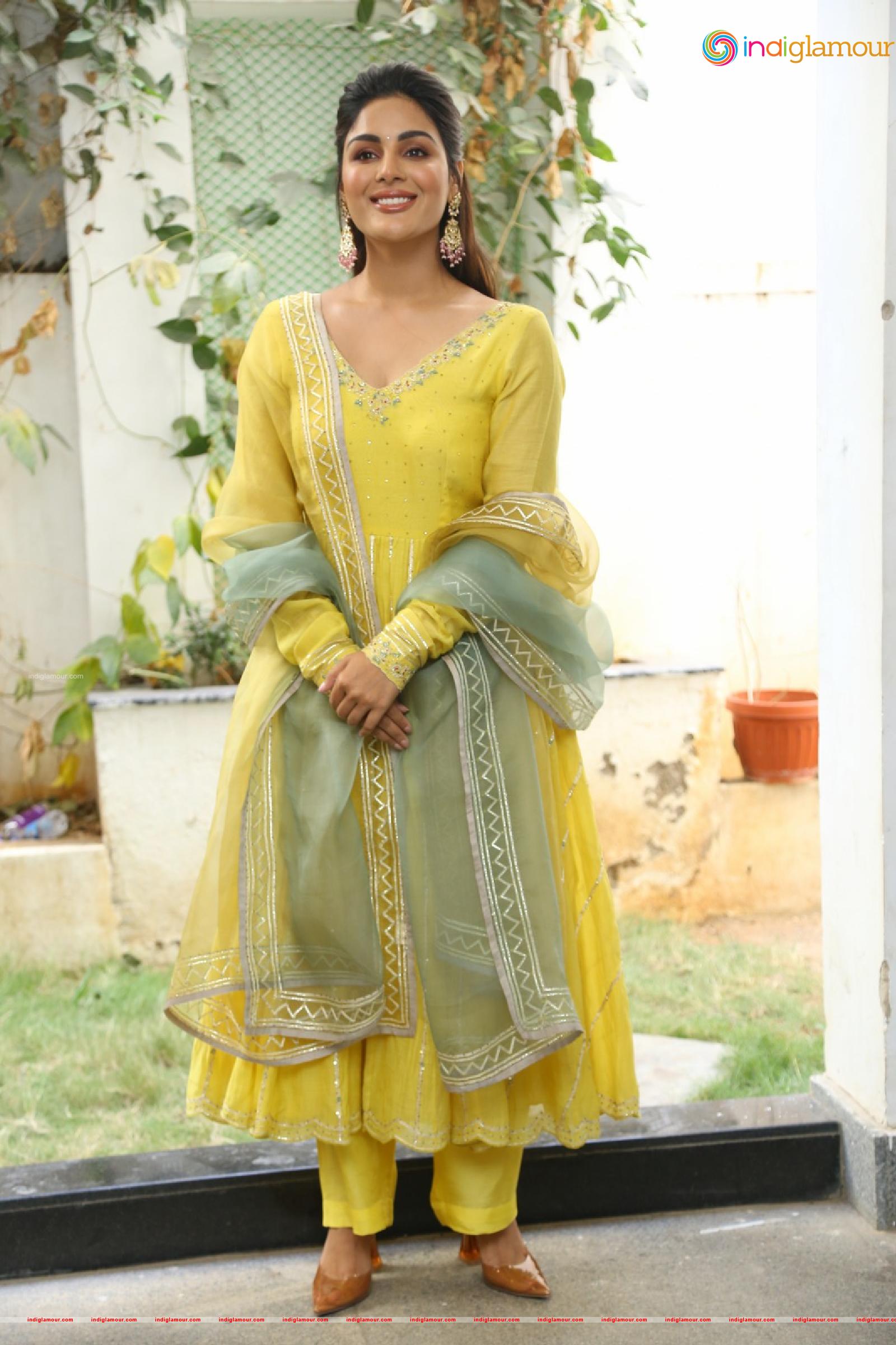 Samyuktha Menon Actress hd photo