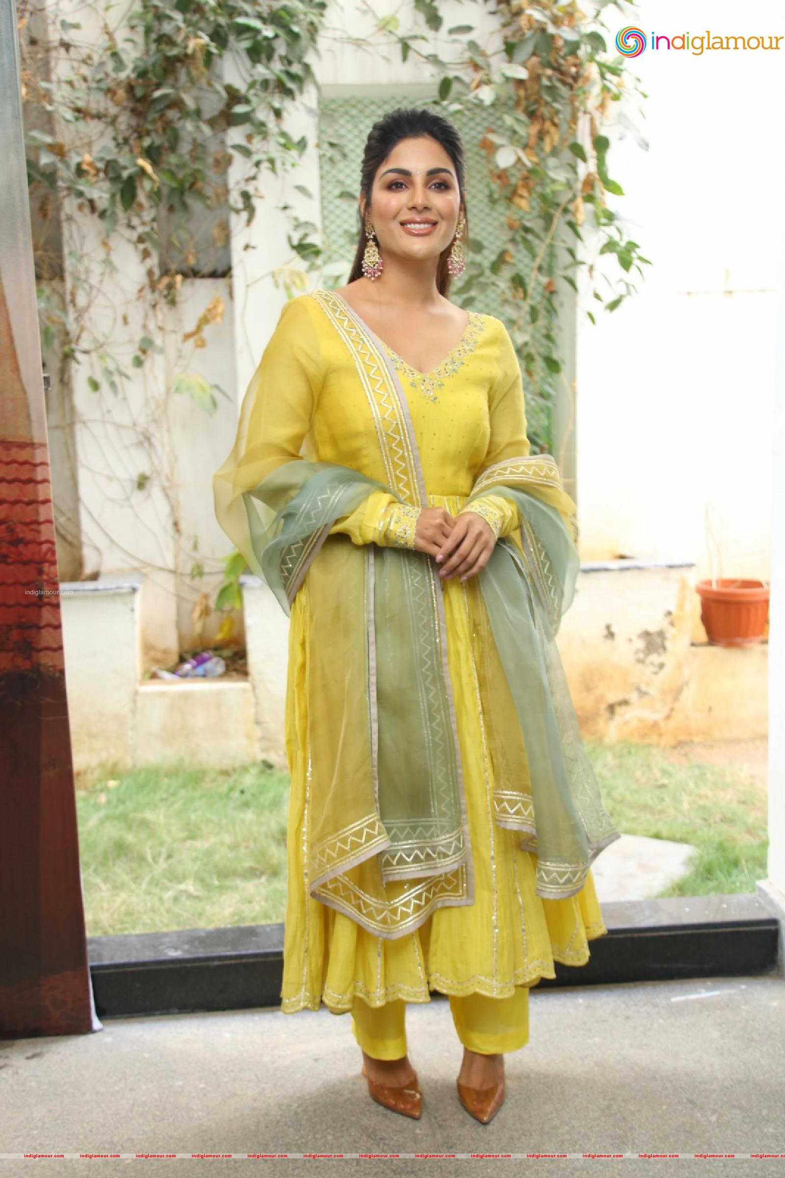 Samyuktha Menon Actress hd photo