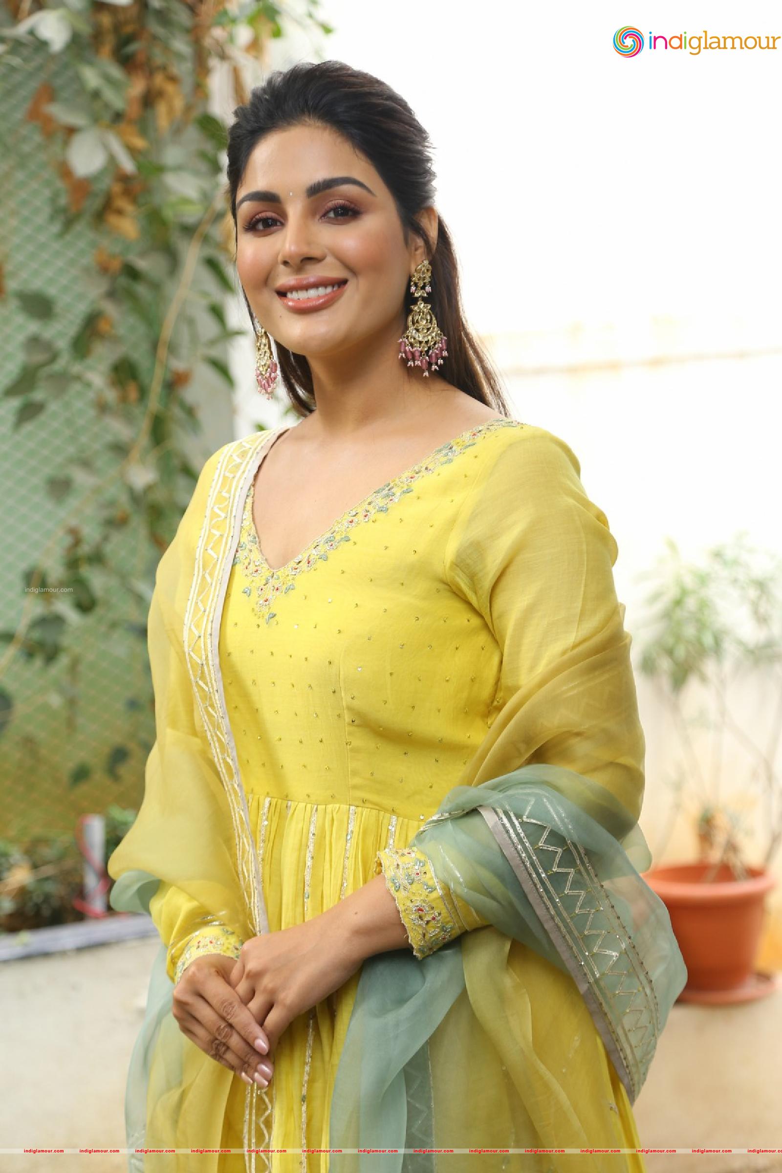 Samyuktha Menon Actress hd photo