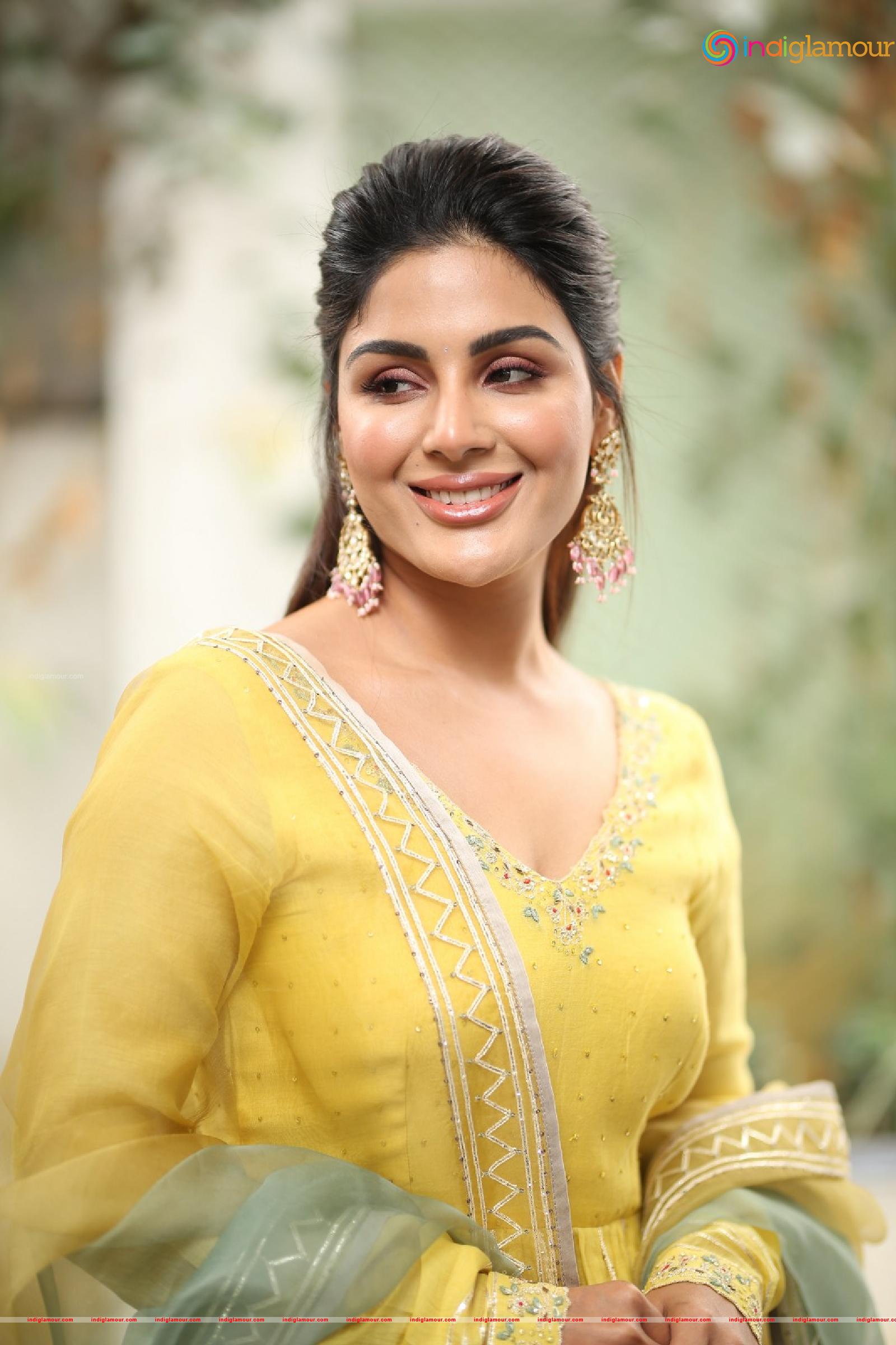 Samyuktha Menon Actress hd photo