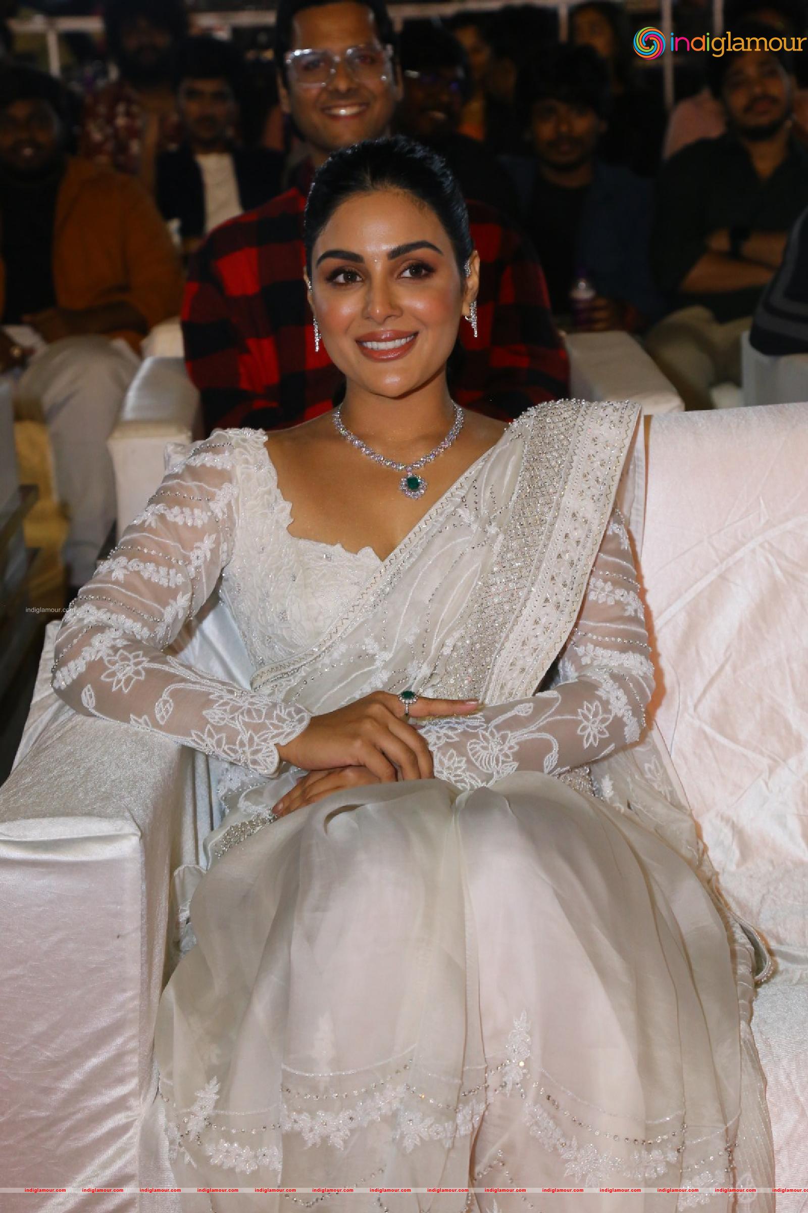 Samyuktha Menon Actress hd photo