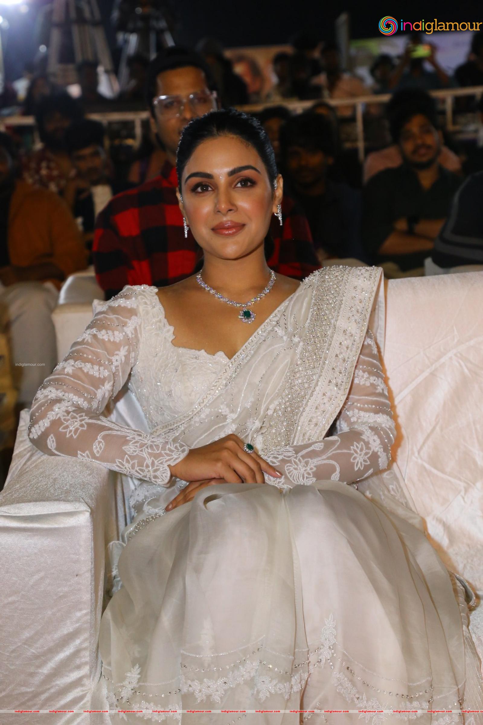 Samyuktha Menon Actress hd photo