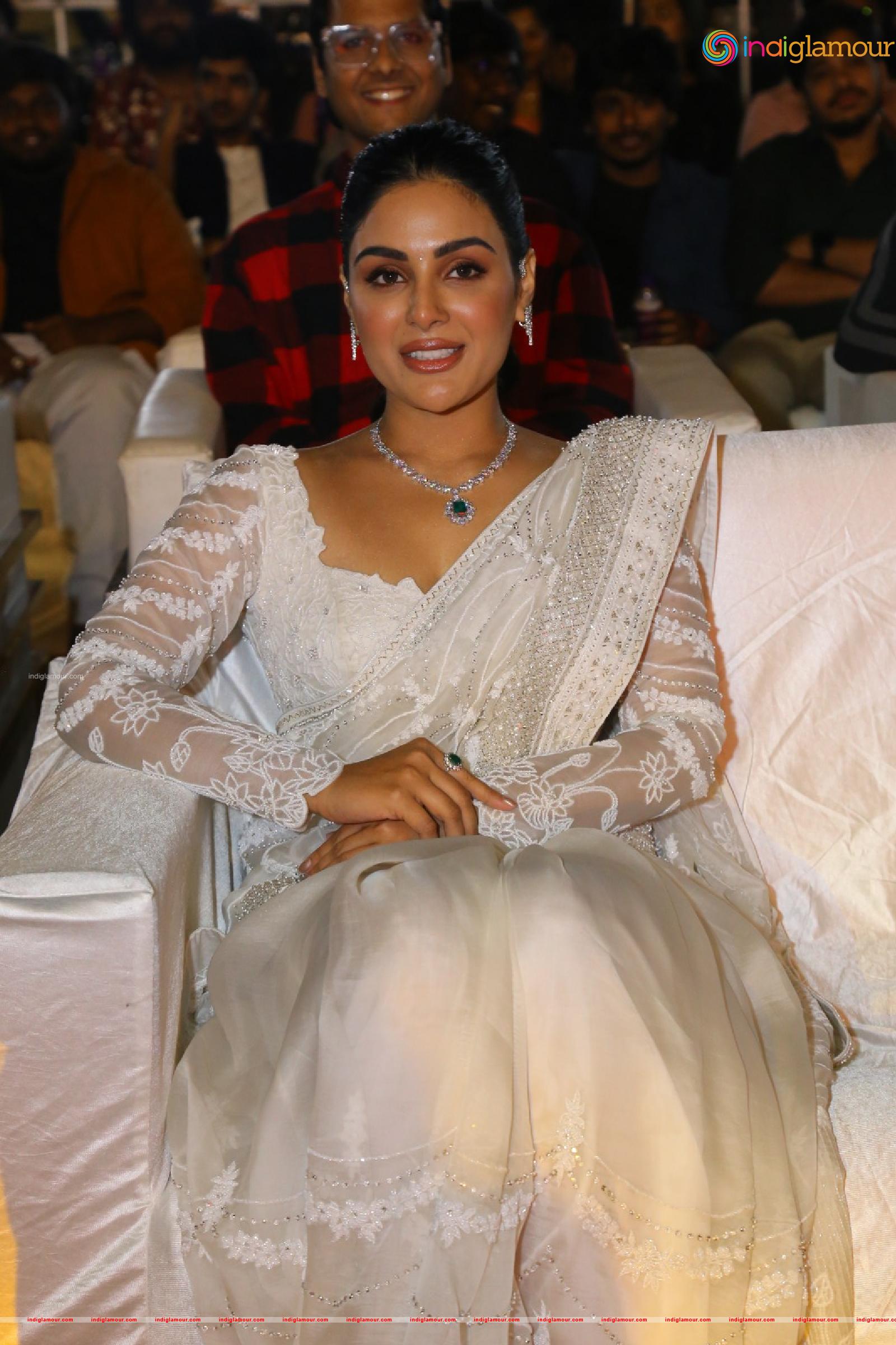 Samyuktha Menon Actress hd photo