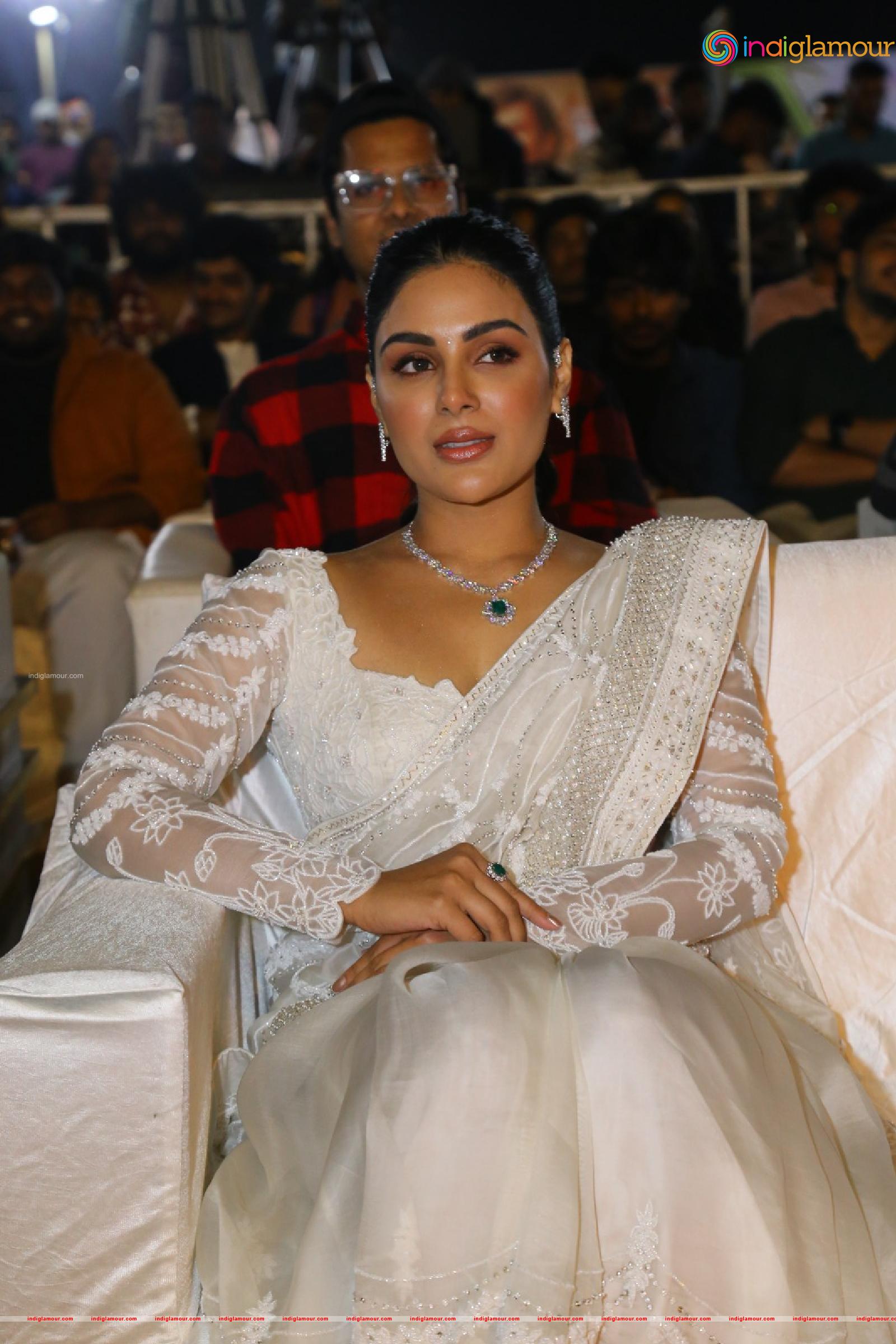 Samyuktha Menon Actress hd photo