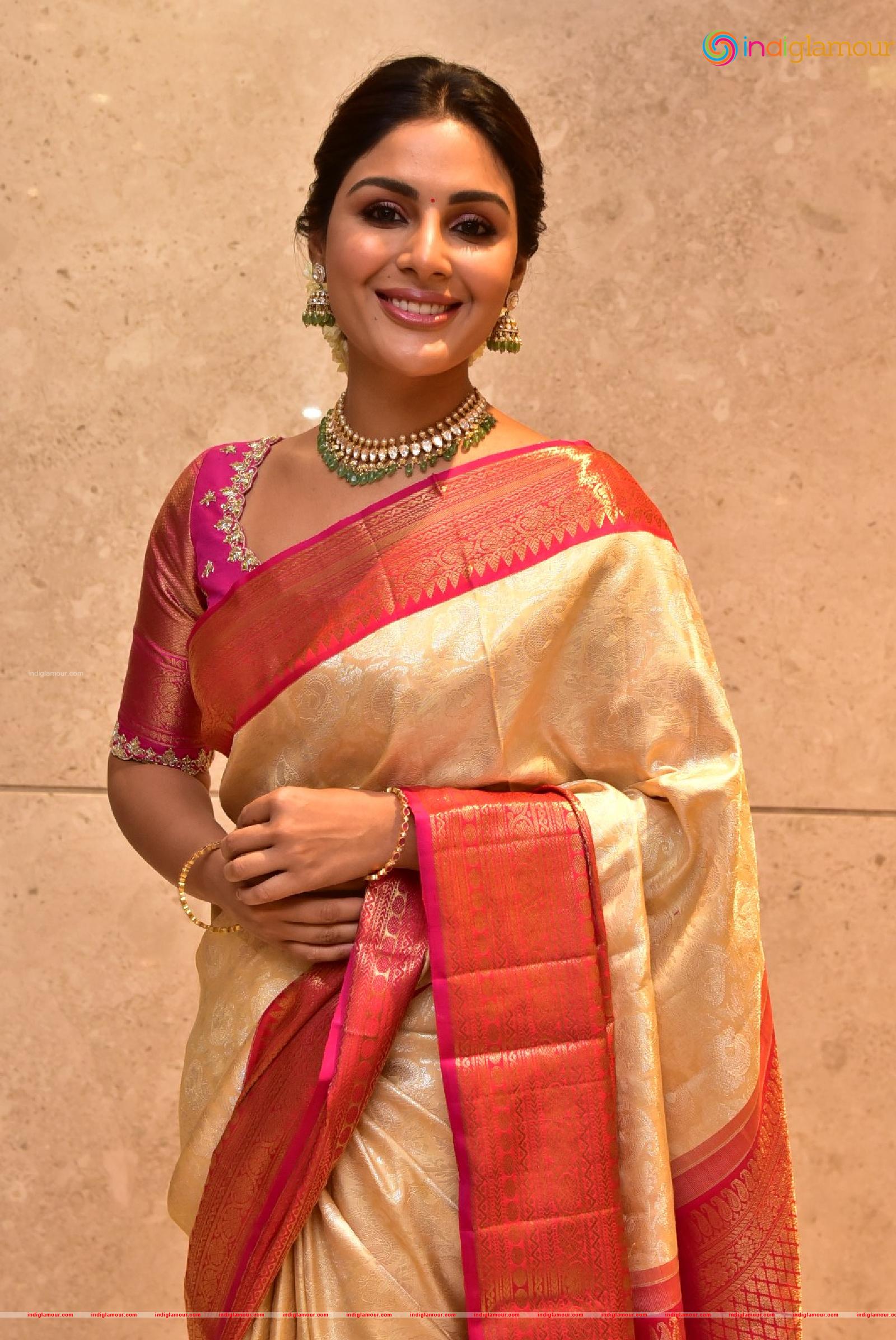 Samyuktha Menon Actress hd photo