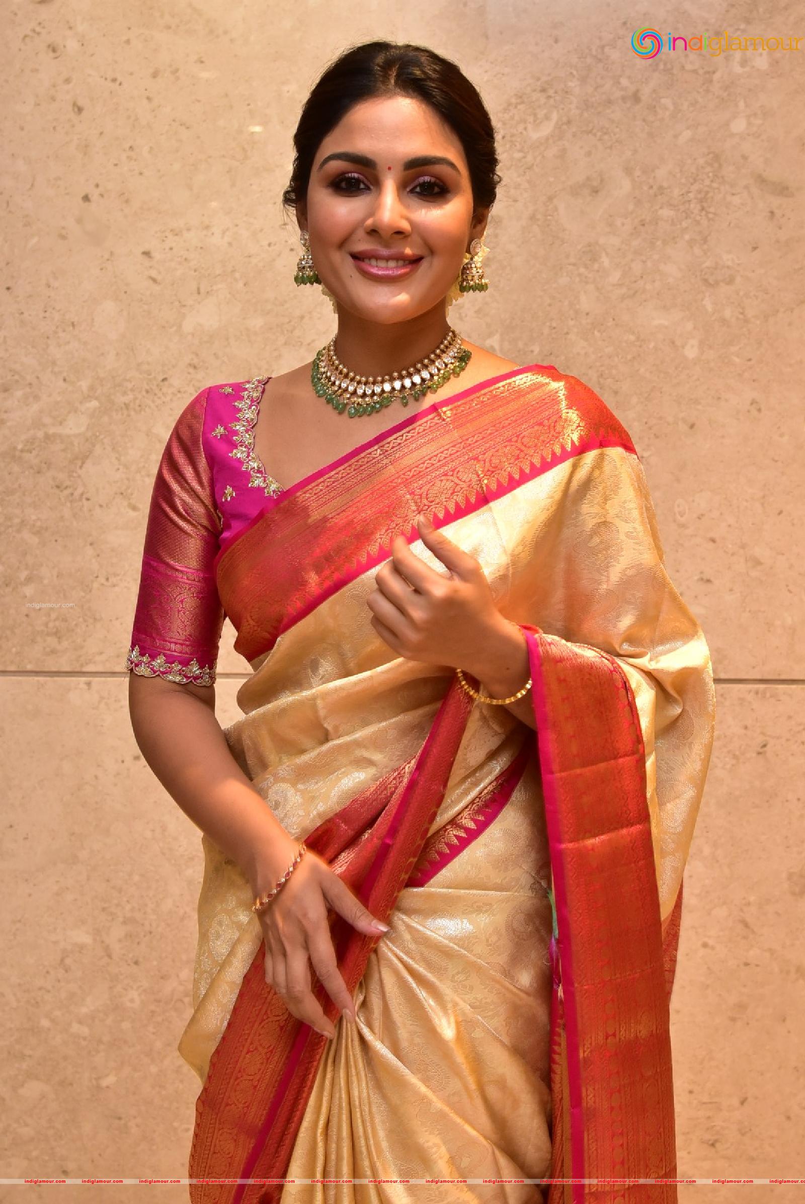 Samyuktha Menon Actress hd photo