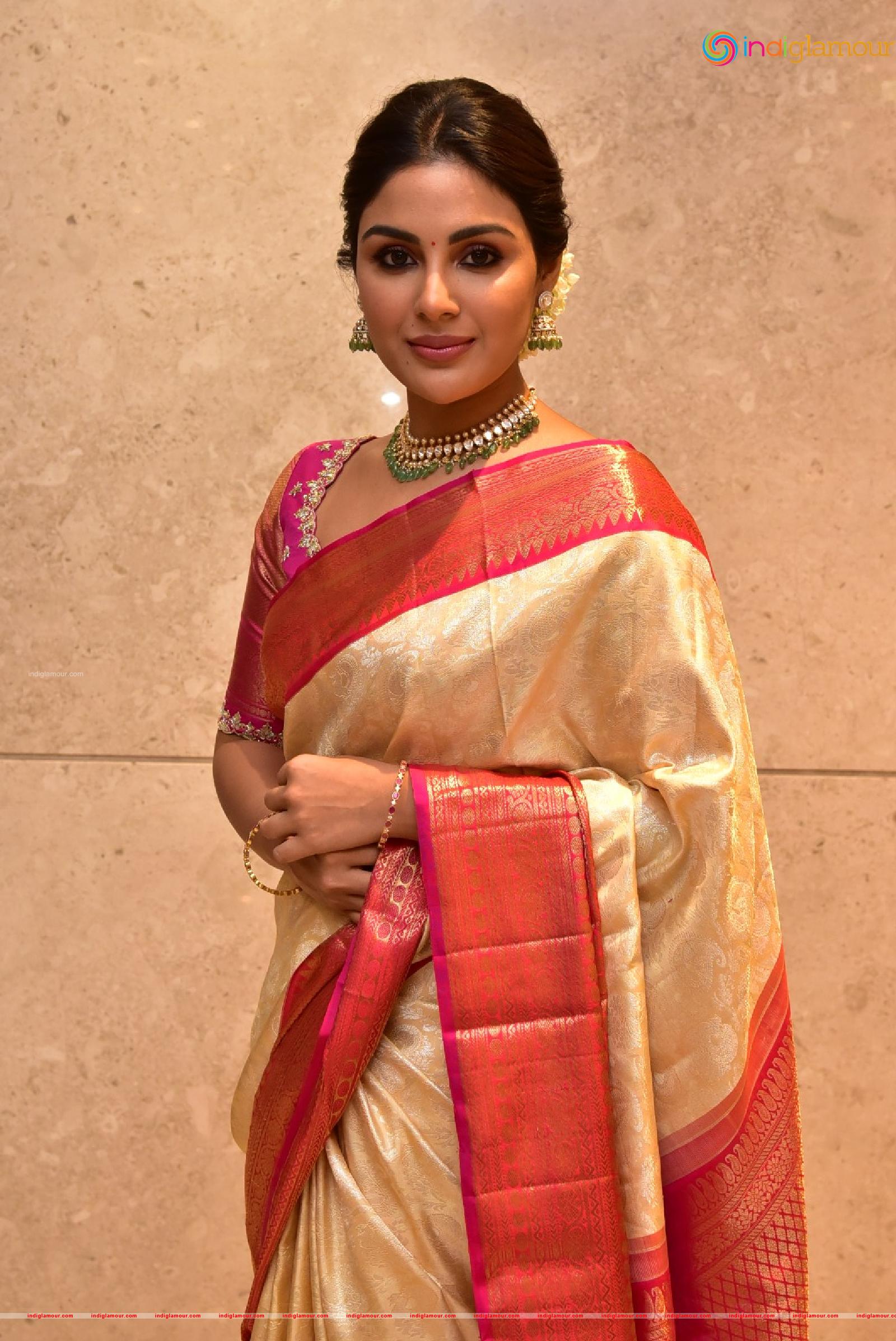 Samyuktha Menon Actress hd photo