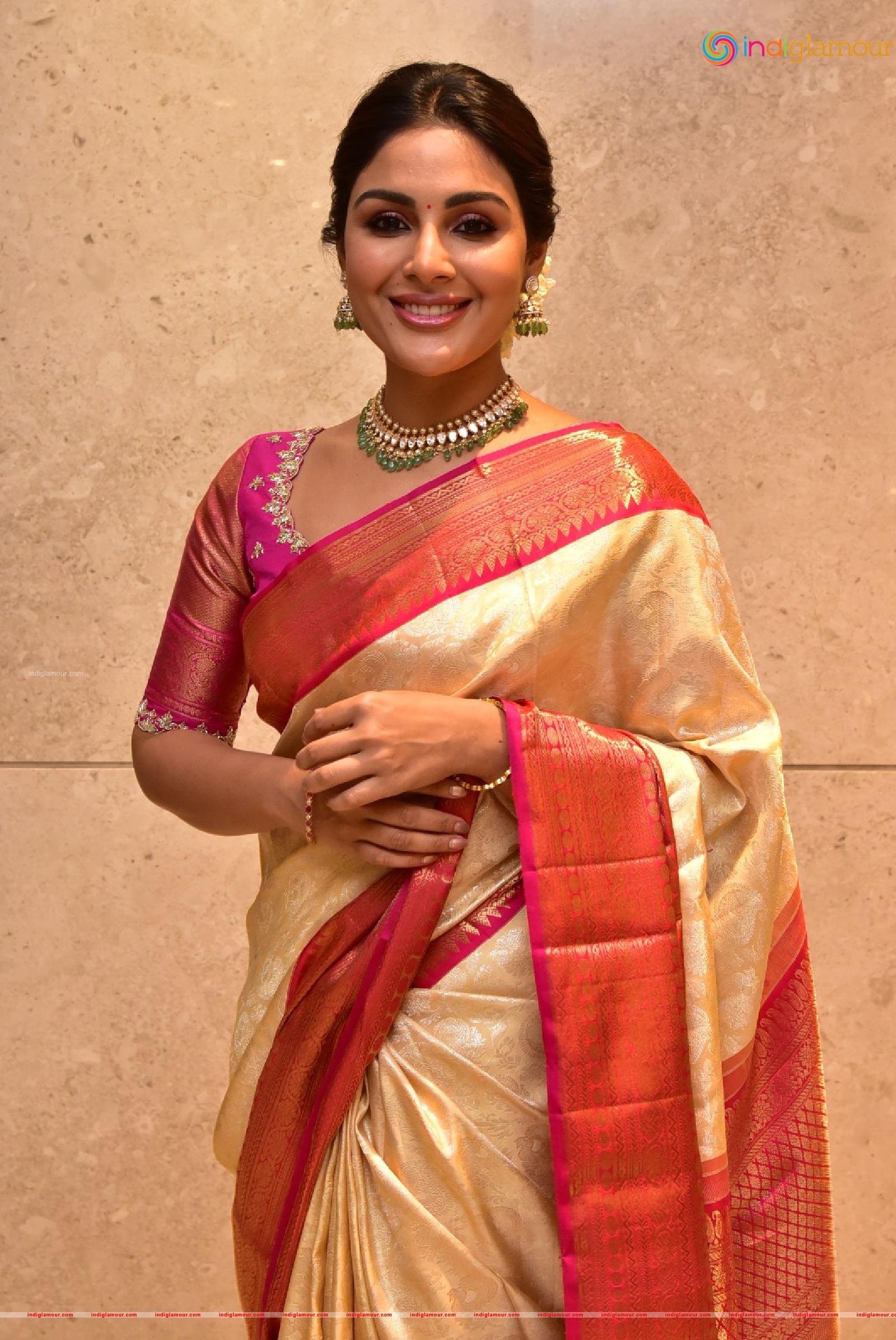 Samyuktha Menon Actress hd photo