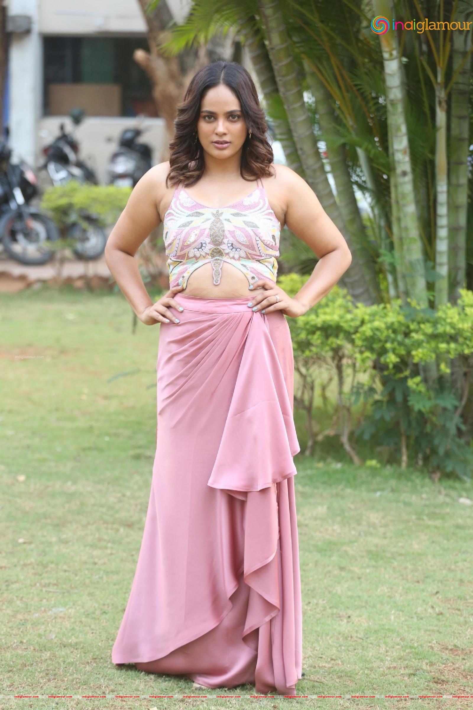 Nanditha Swetha Actress hd photo