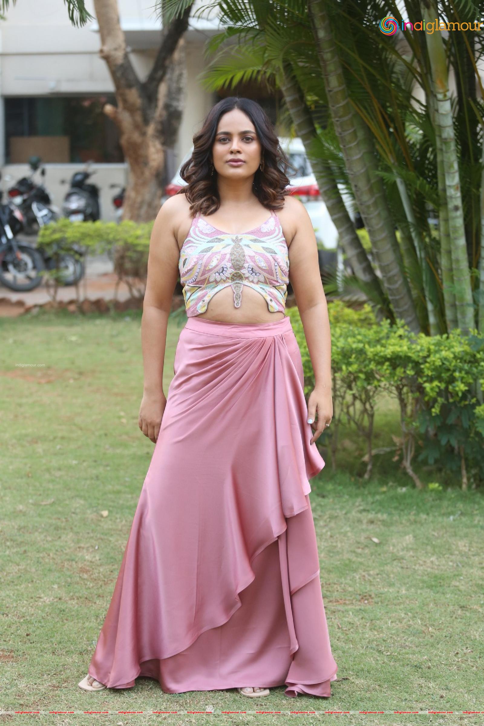Nanditha Swetha Actress hd photo